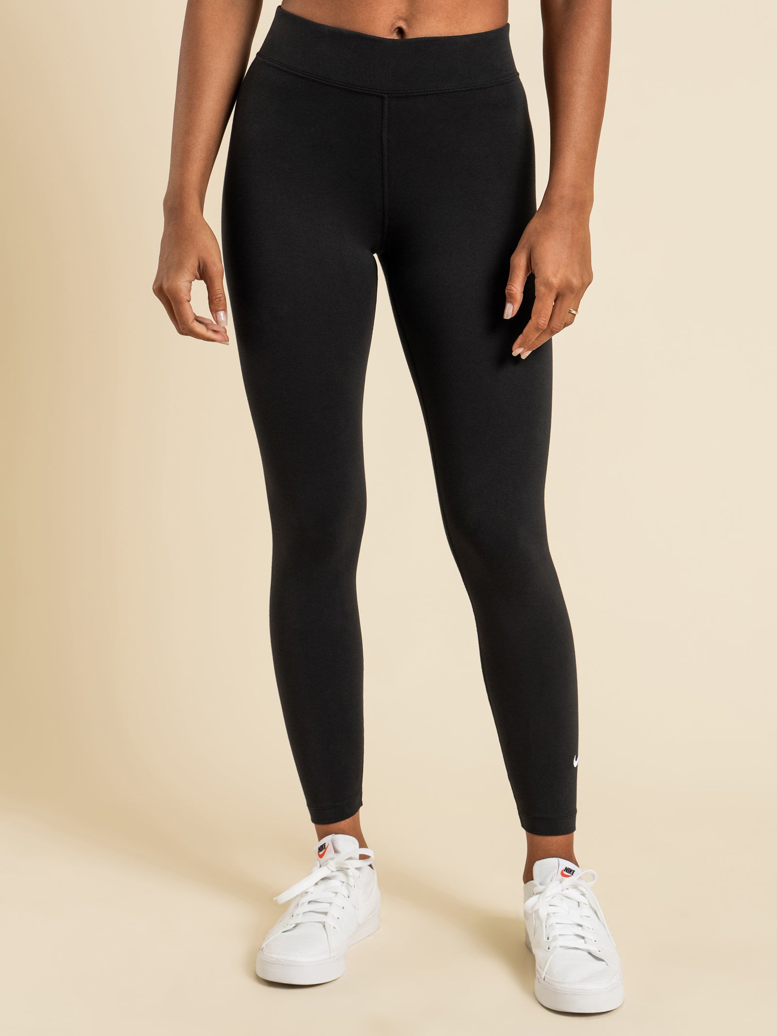 Nike 7/8 Mid Rise Leggings in Black Black/white | Glue Store