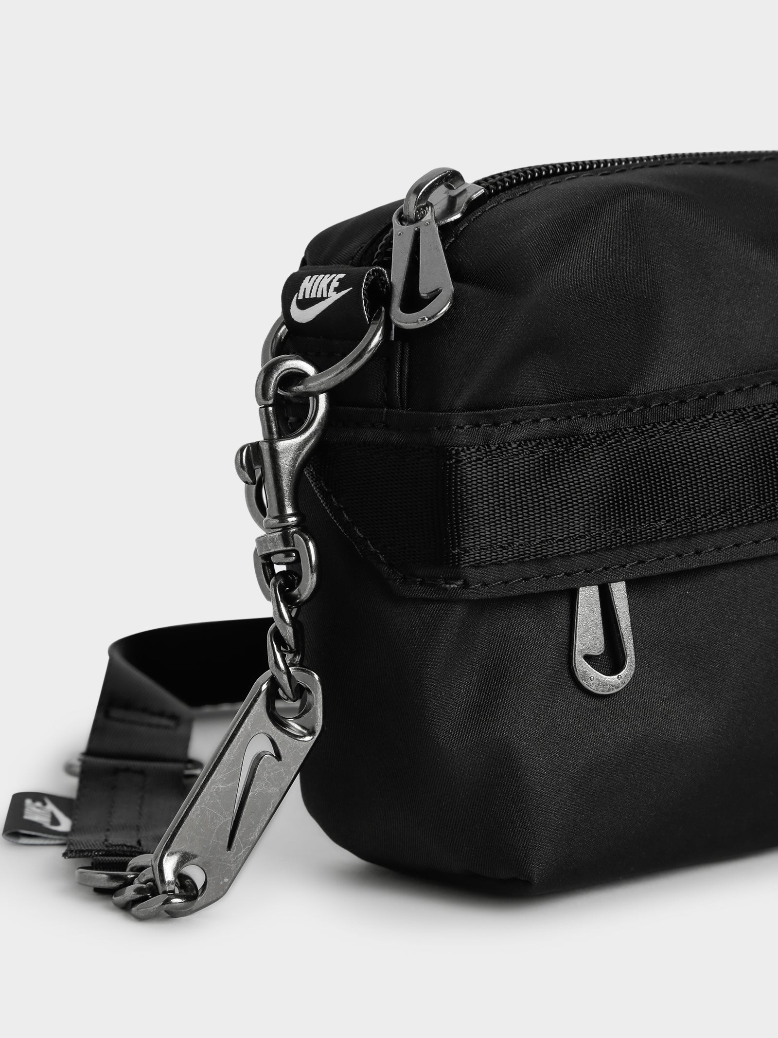 NIKE NSW Women's Futura LUXE Pouch Crossbody Shoulder Bag