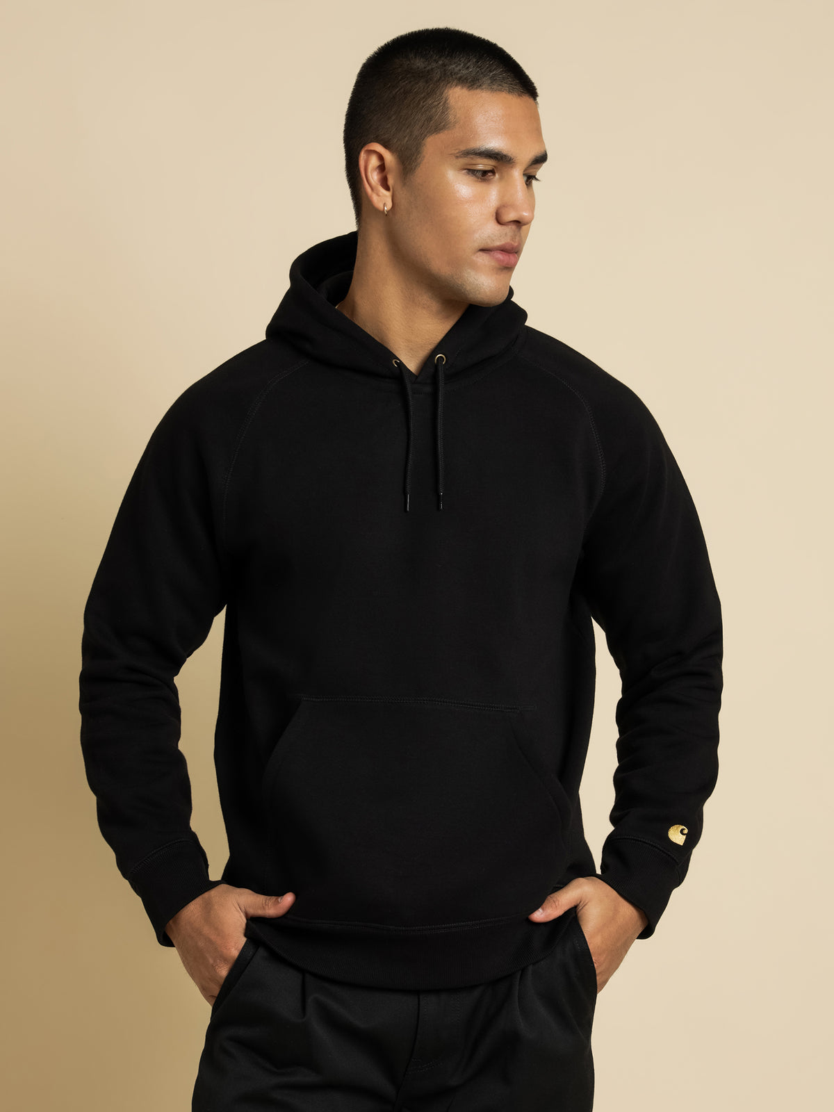 Carhartt Wip Hooded Chase Sweat in Black | Black/Gold