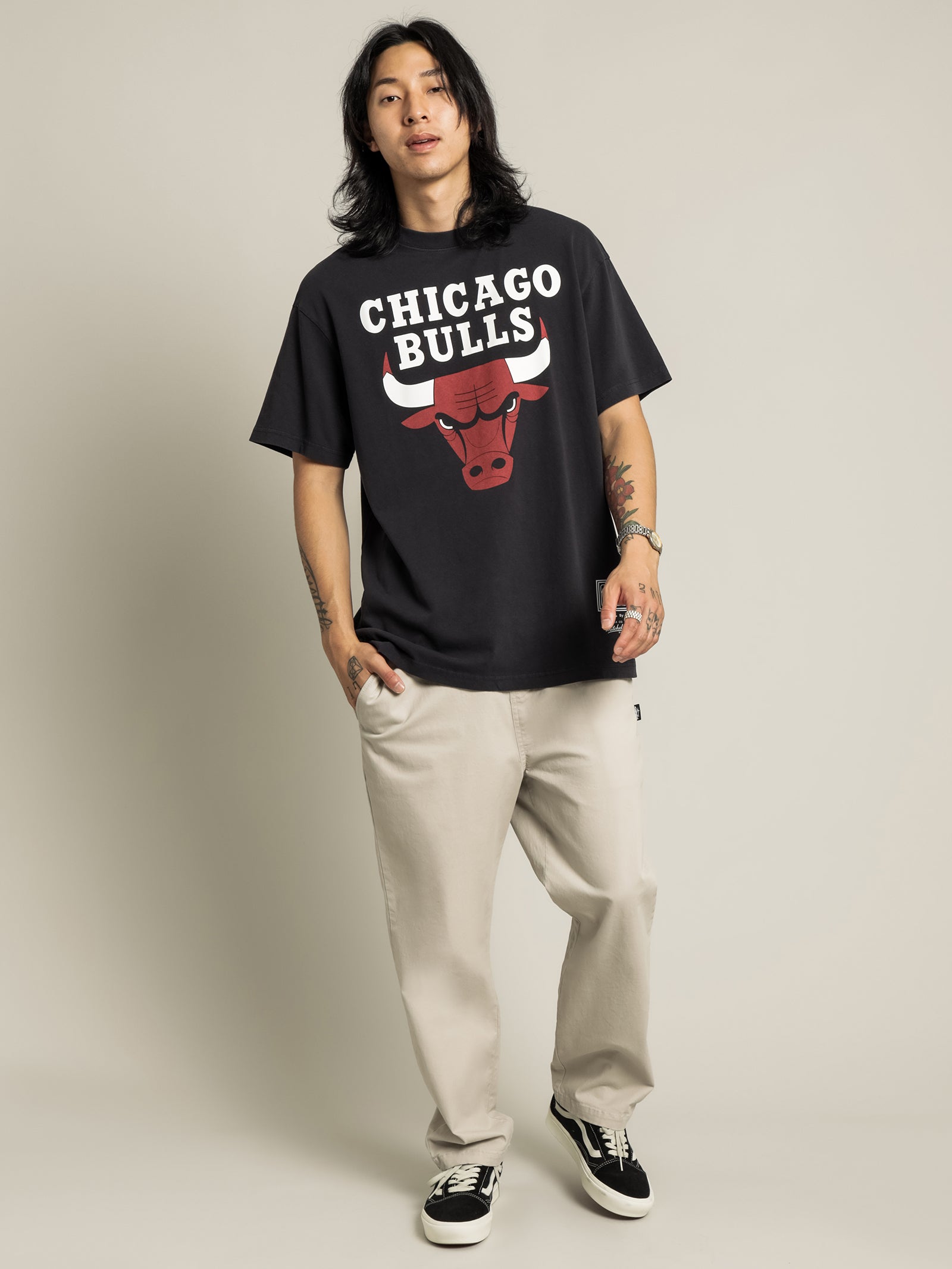 Chicago Bulls T-Shirt in Faded Black - Glue Store