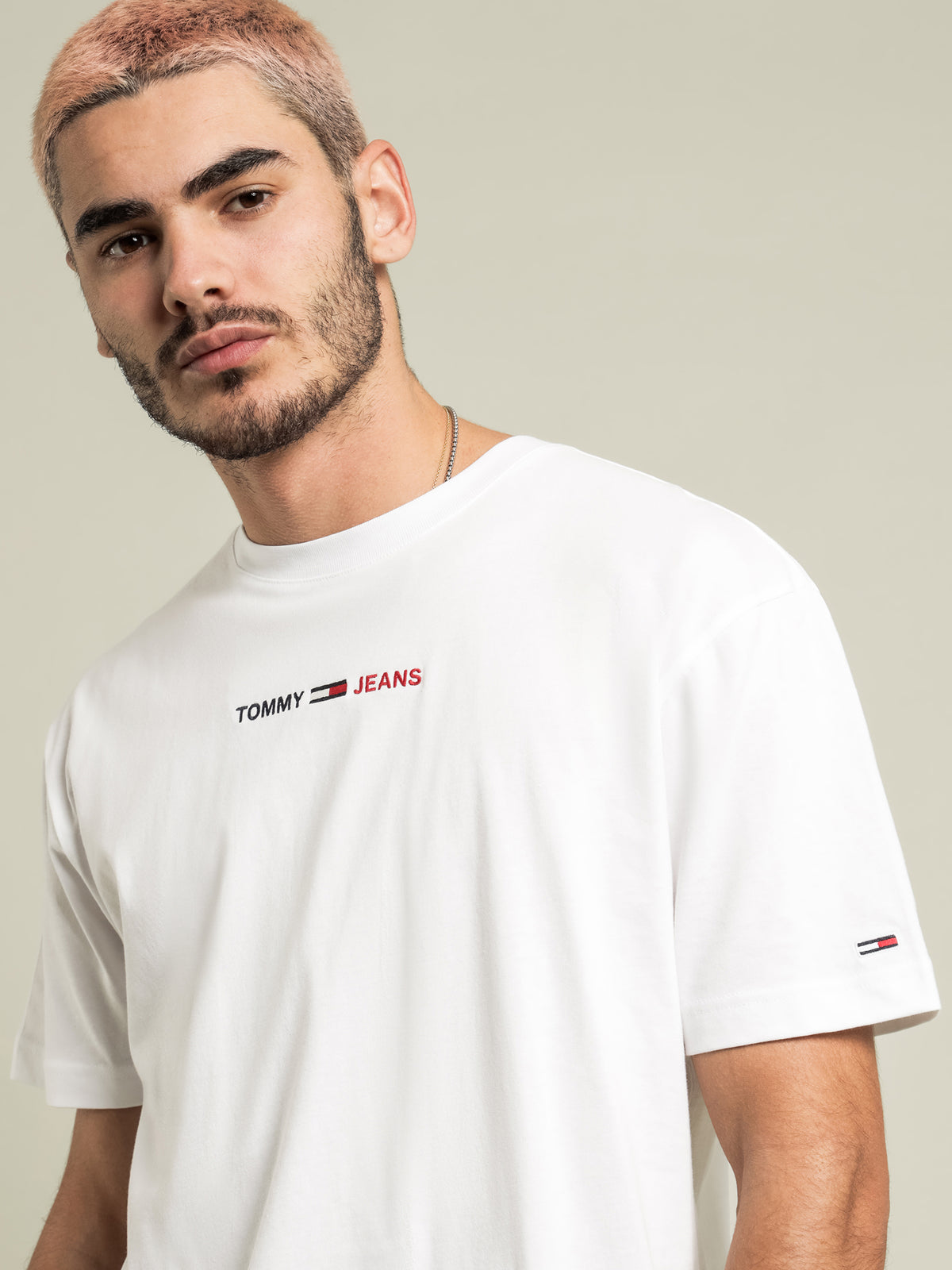 Tommy Hilfiger Linear Logo Organic Cotton T-Shirt in White | S