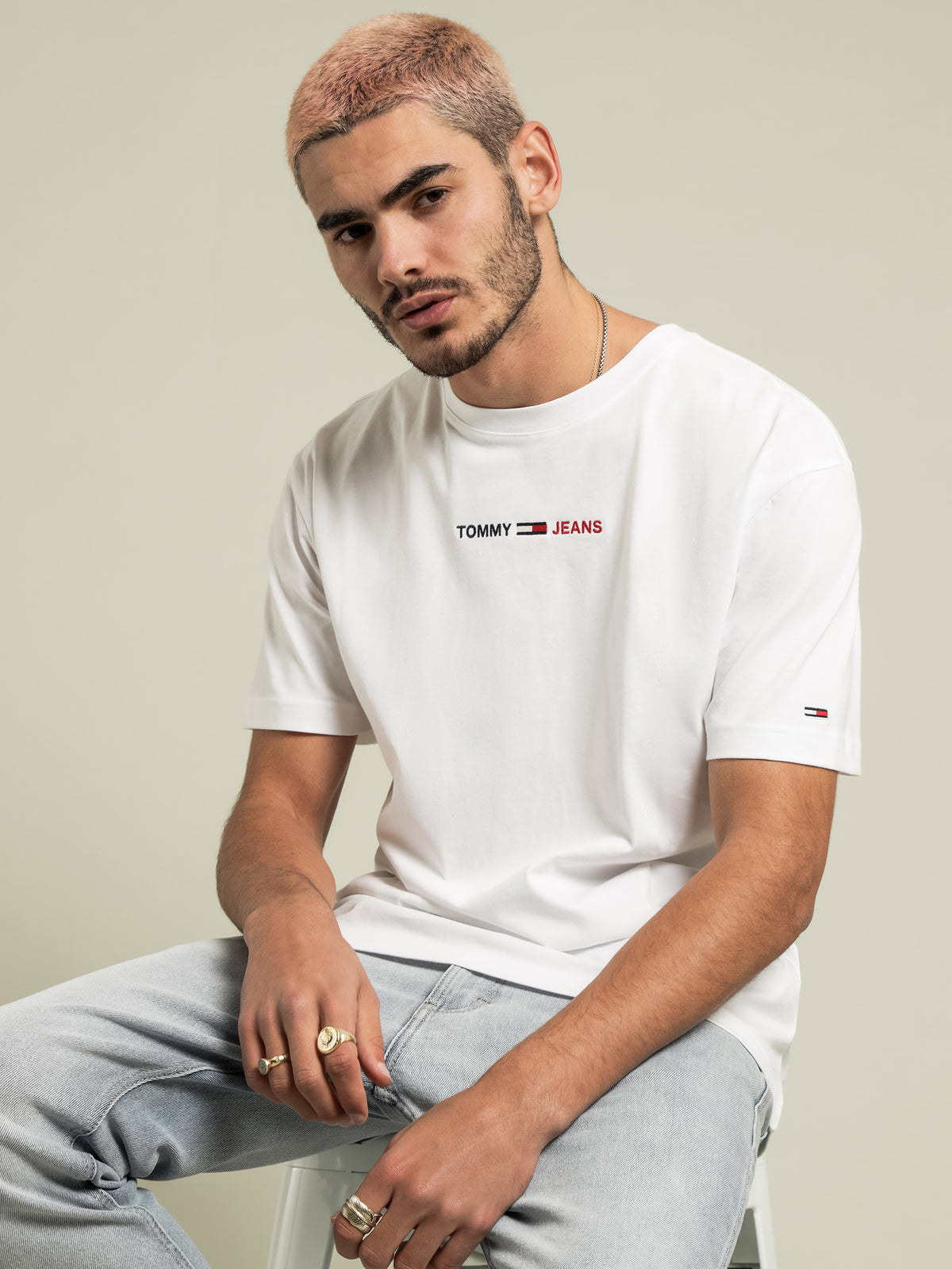 Tommy Hilfiger Linear Logo Organic Cotton T-Shirt in White | S