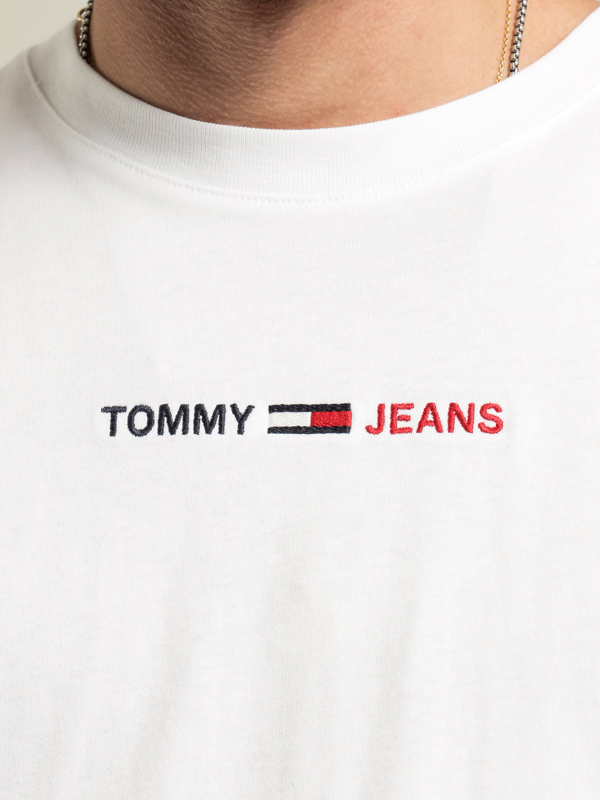 Tommy Hilfiger Linear Logo Organic Cotton T-Shirt in White | S