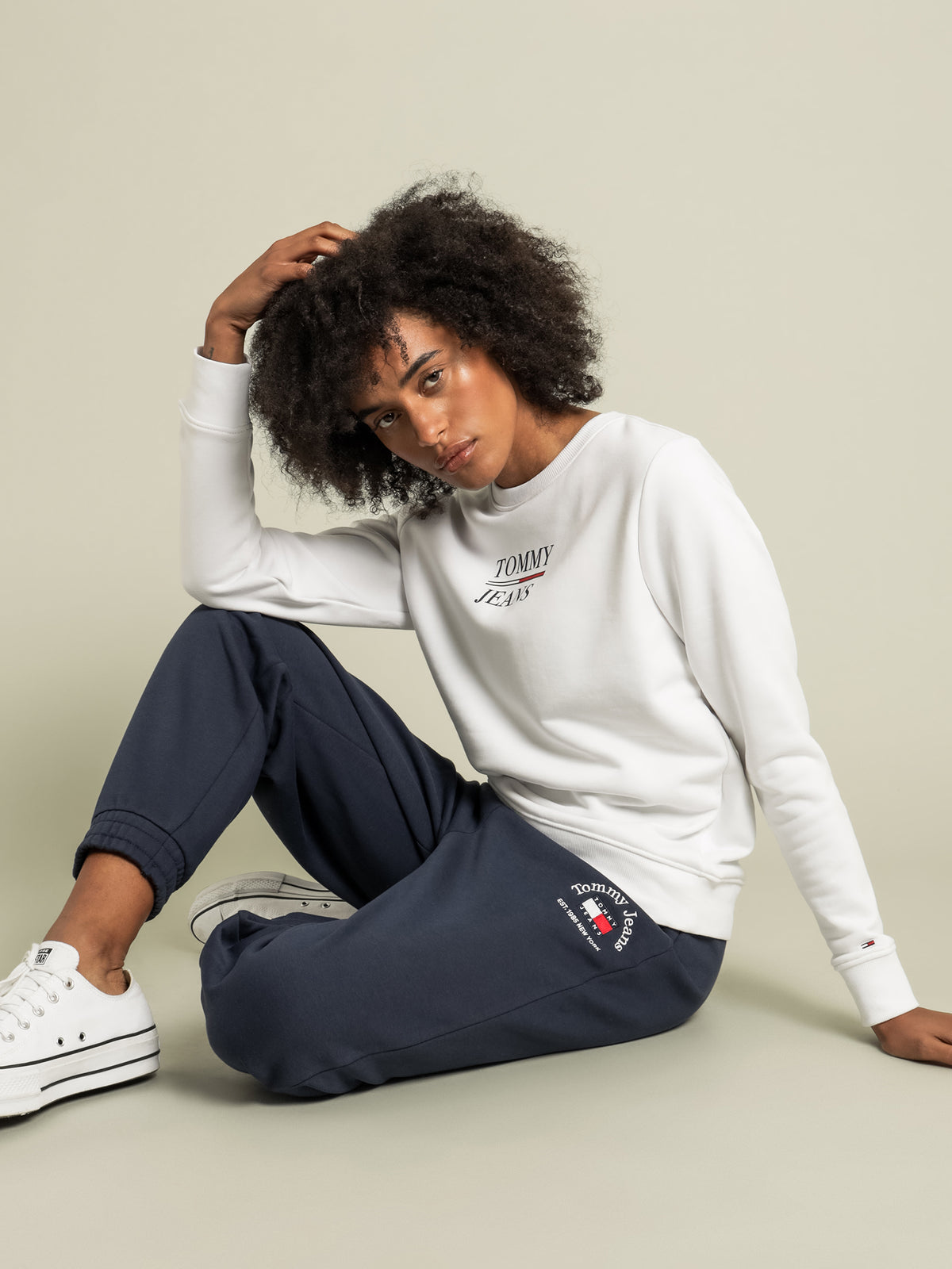 Tommy Hilfiger Logo Slim Fit Sweatshirt in White | XS