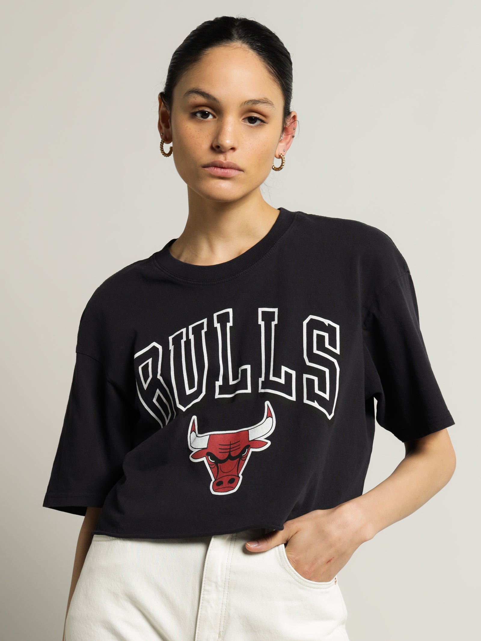 Chicago Bulls T-Shirt in Faded Black - Glue Store