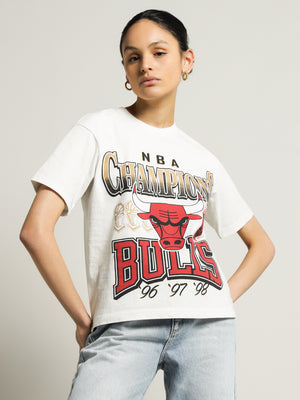 Chicago Bulls T-Shirt in Faded Black - Glue Store