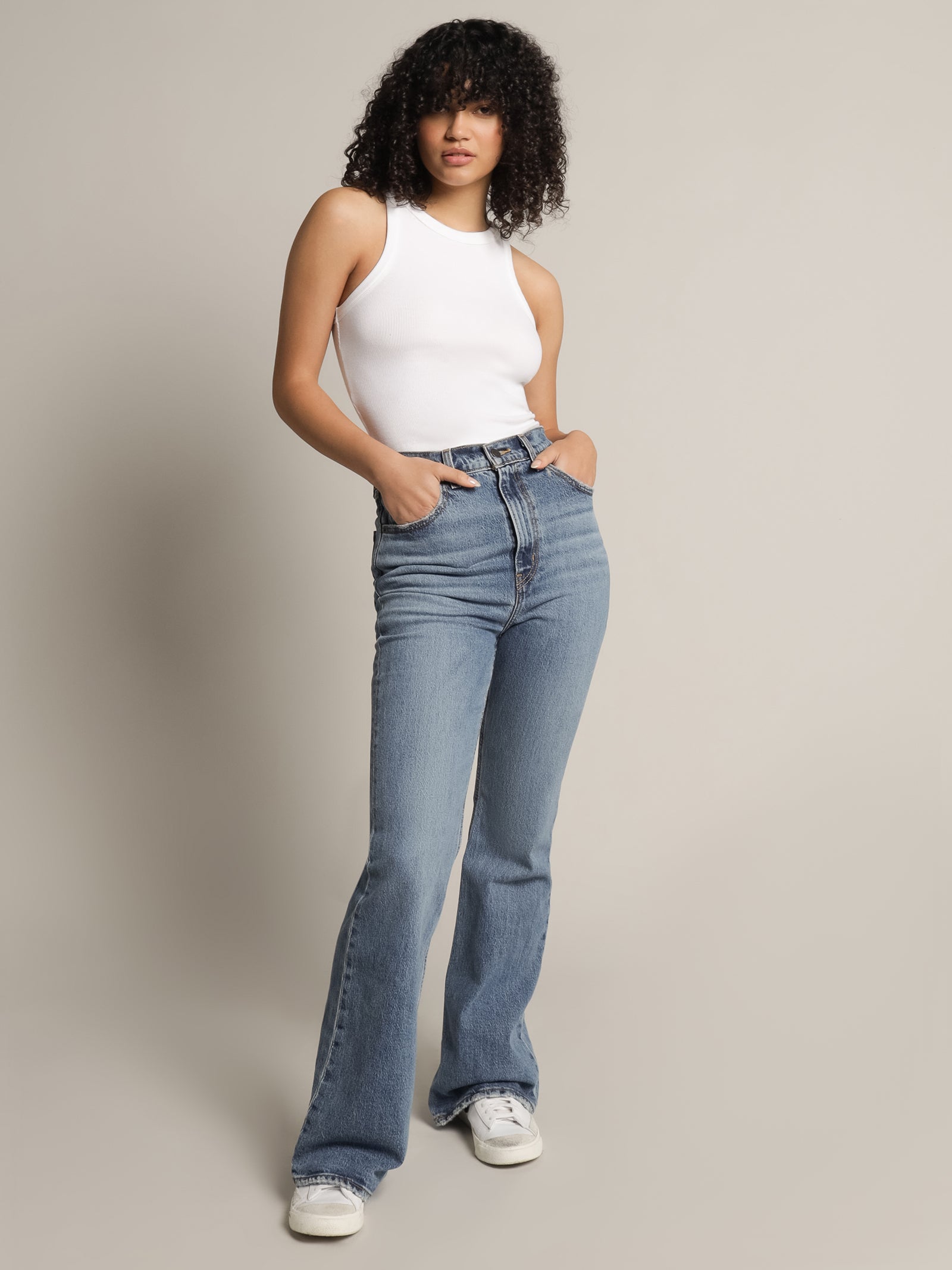 Levi's 70s High Rise Flare Jeans in Sonoma Walks
