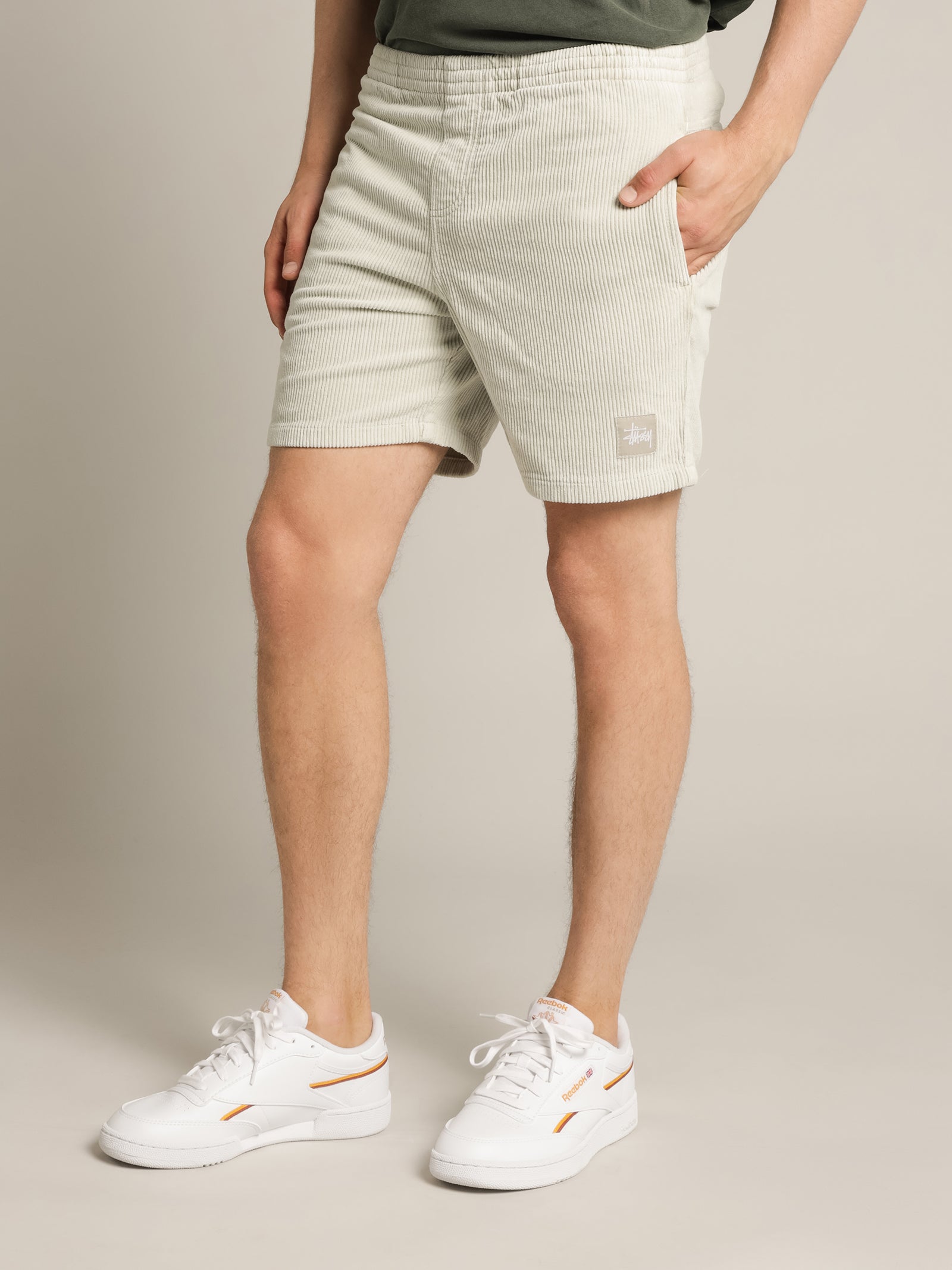 Wide Wale Corduroy Beachshorts in Sand