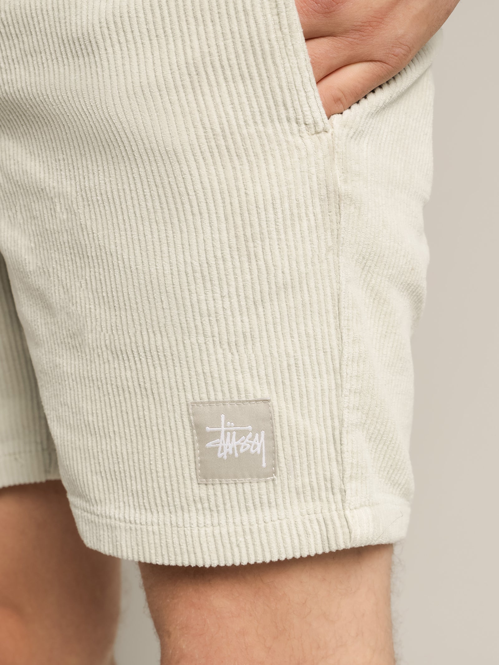 Wide Wale Corduroy Beachshorts in Sand