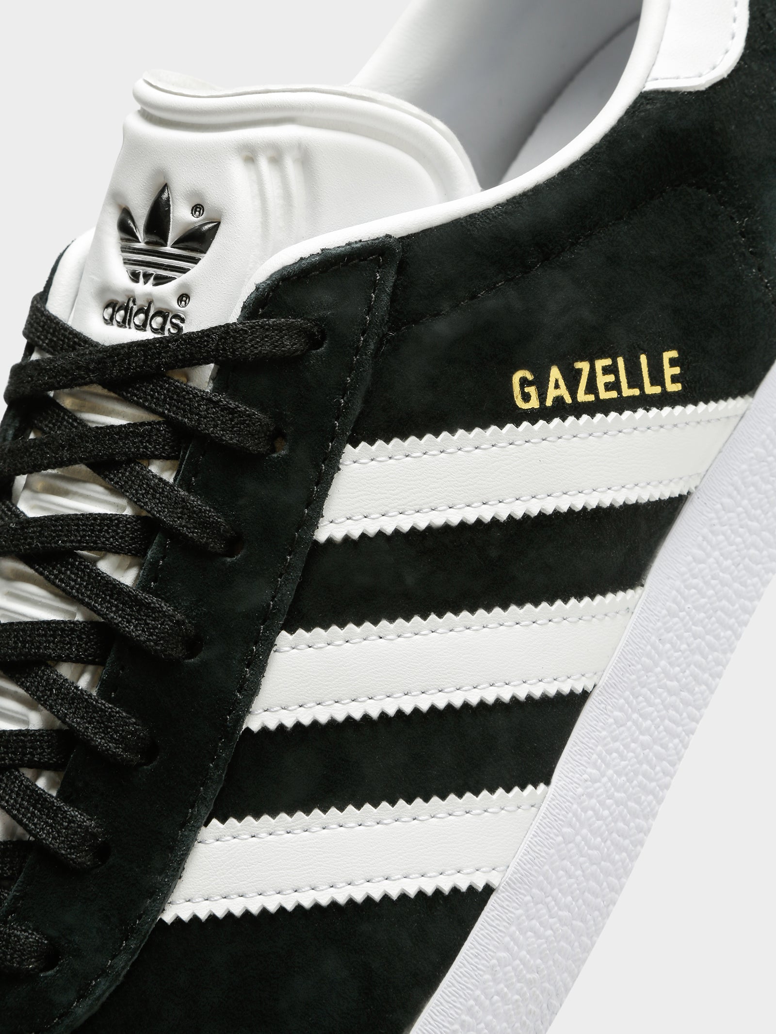 Unisex Gazelle Sneakers in Black & White