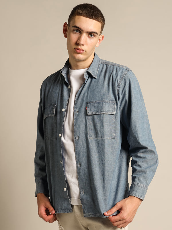 Levis Utility Worker Shirt in Light Blue Chambray | Glue Store