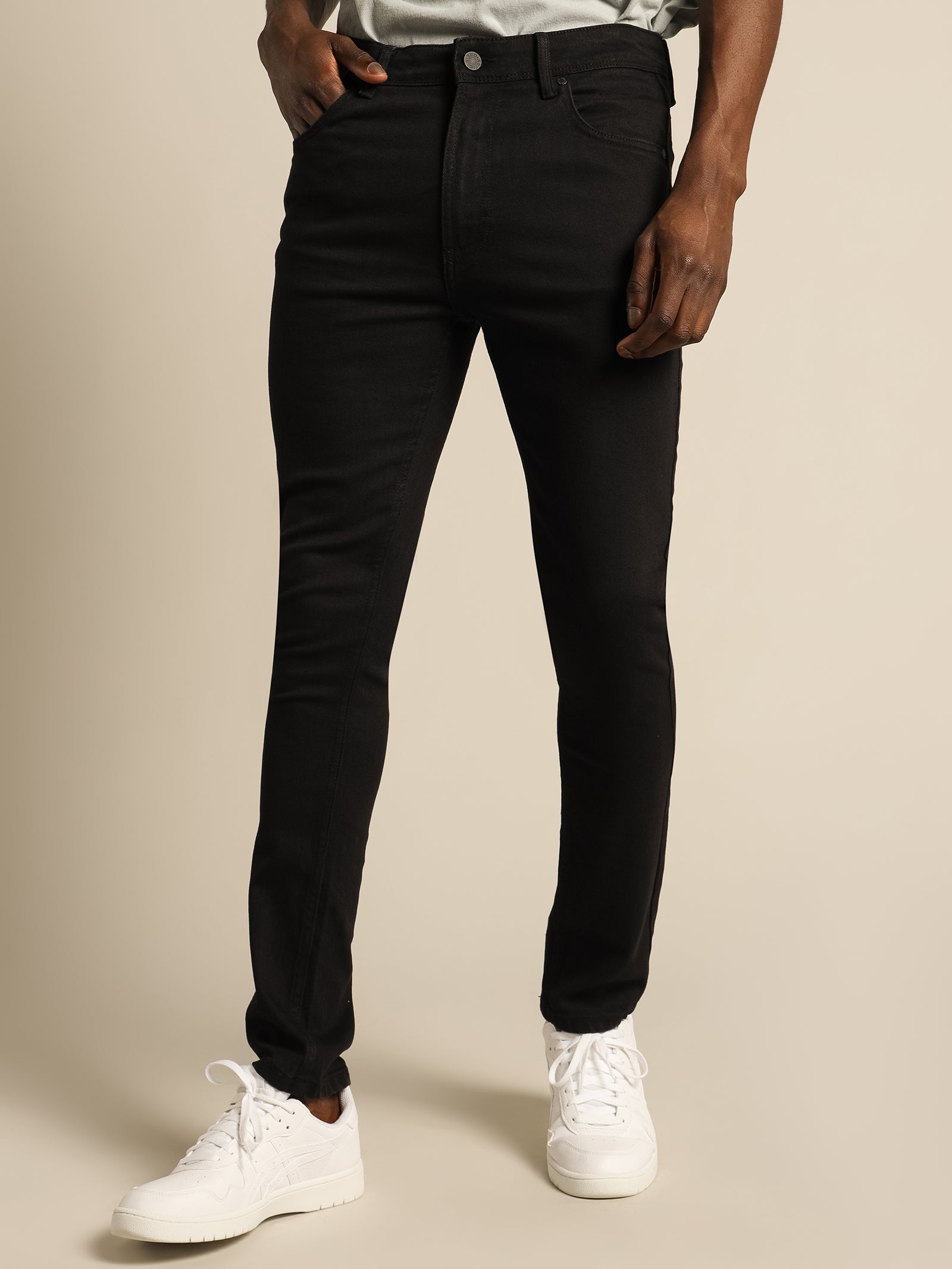 Zane Skinny Jeans in Black - Glue Store