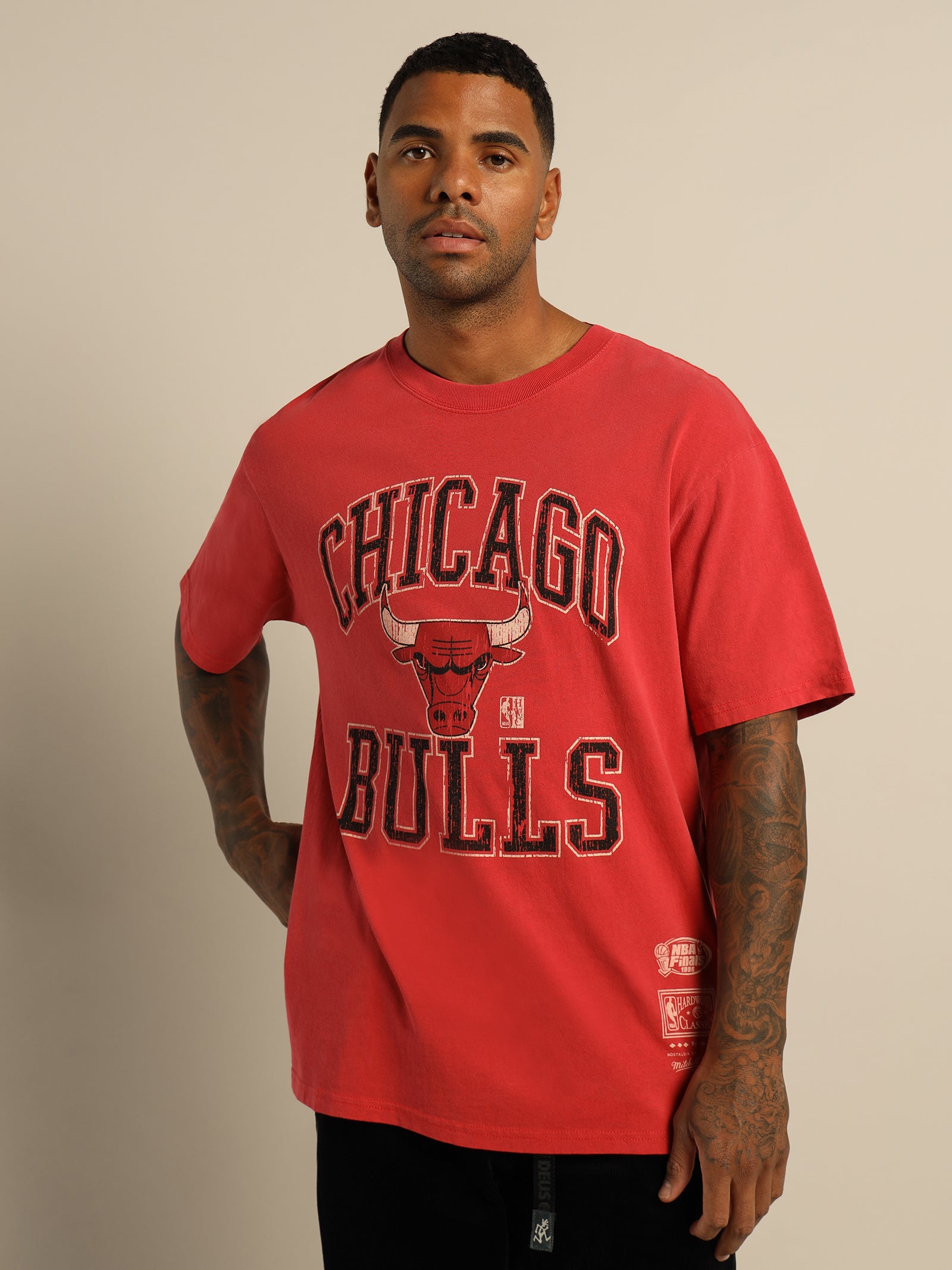 Chicago Bulls T-Shirt in Faded Black - Glue Store