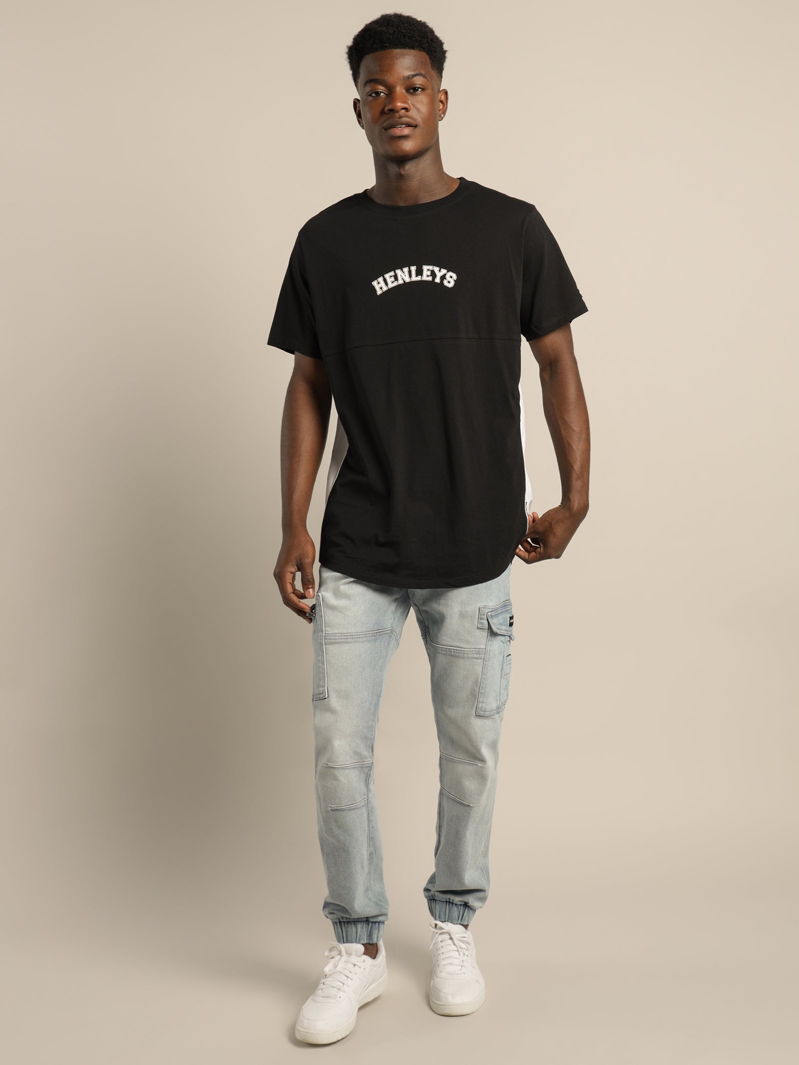 Henleys Elite Loose-Fit T-shirt in Black Black | Glue Store