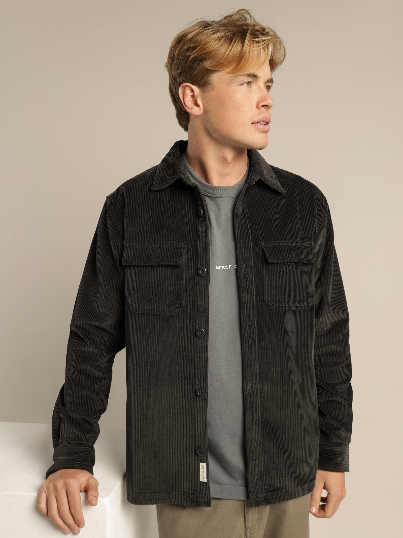 Oakes Cord Overshirt in Coal