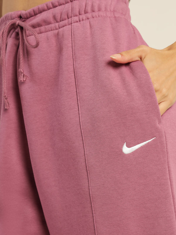 Nike Fleece High Rise Shorts in Light Bordeax Light bord | Glue Store