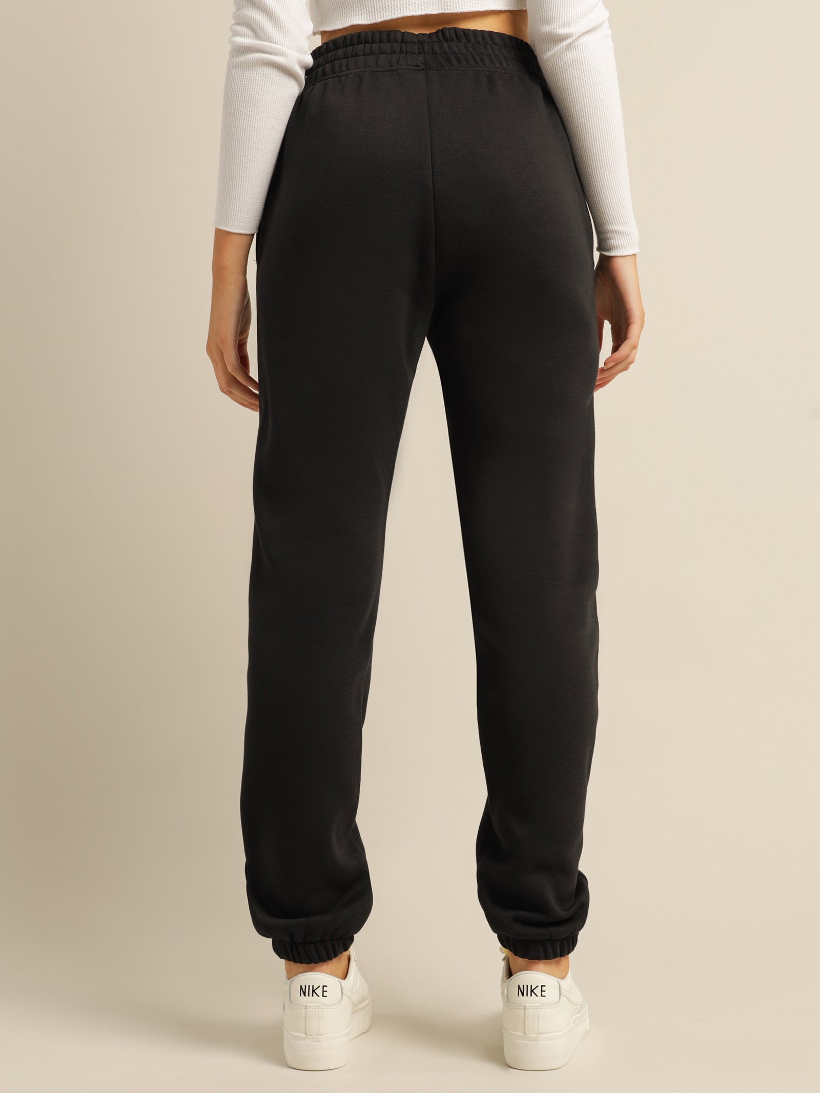 Sportswear Essential Collection Fleece Pants in Black - Glue Store
