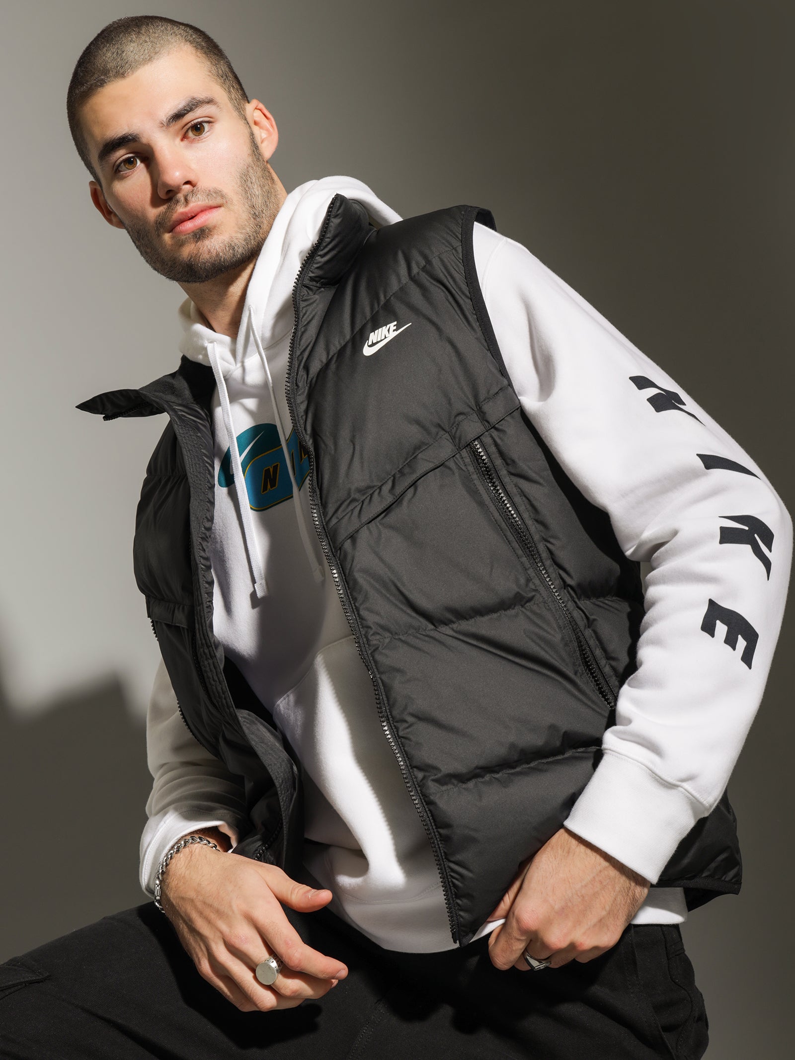 Sportswear Storm-FIT Windrunner Vest in Black - Store Glue