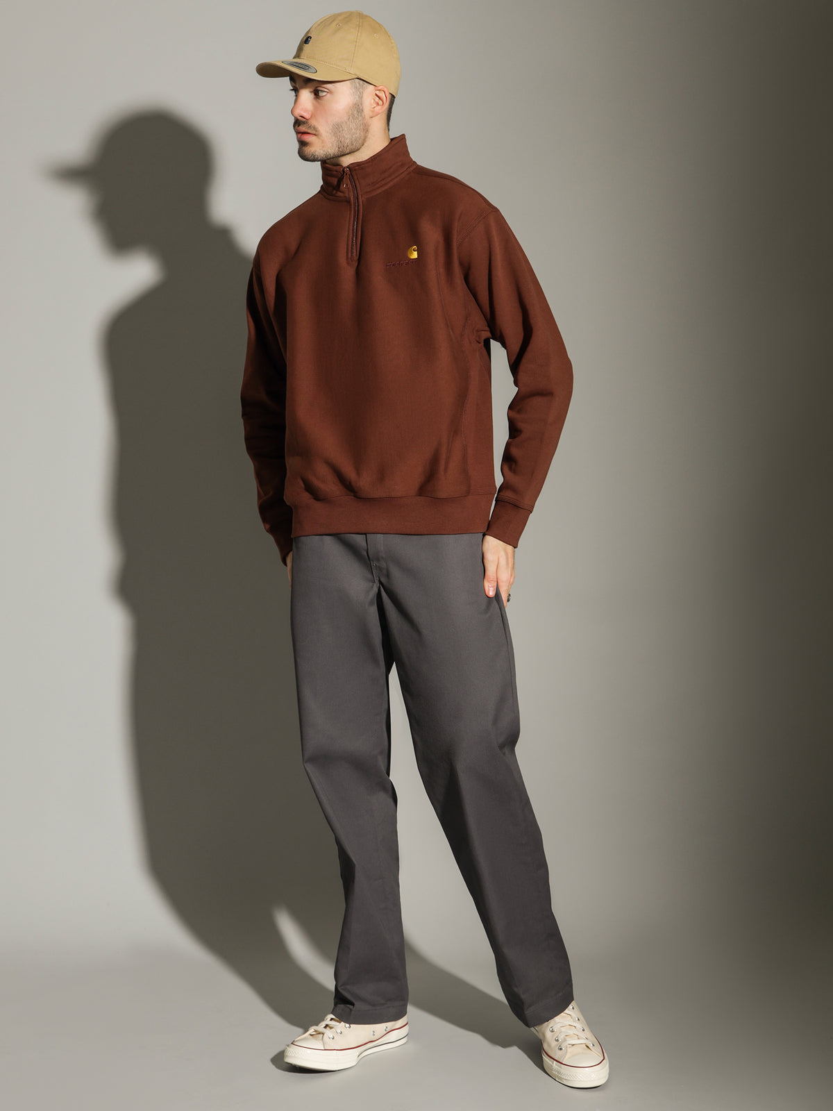 Carhartt Wip Half Zip American Script Sweat in Brown | Brown