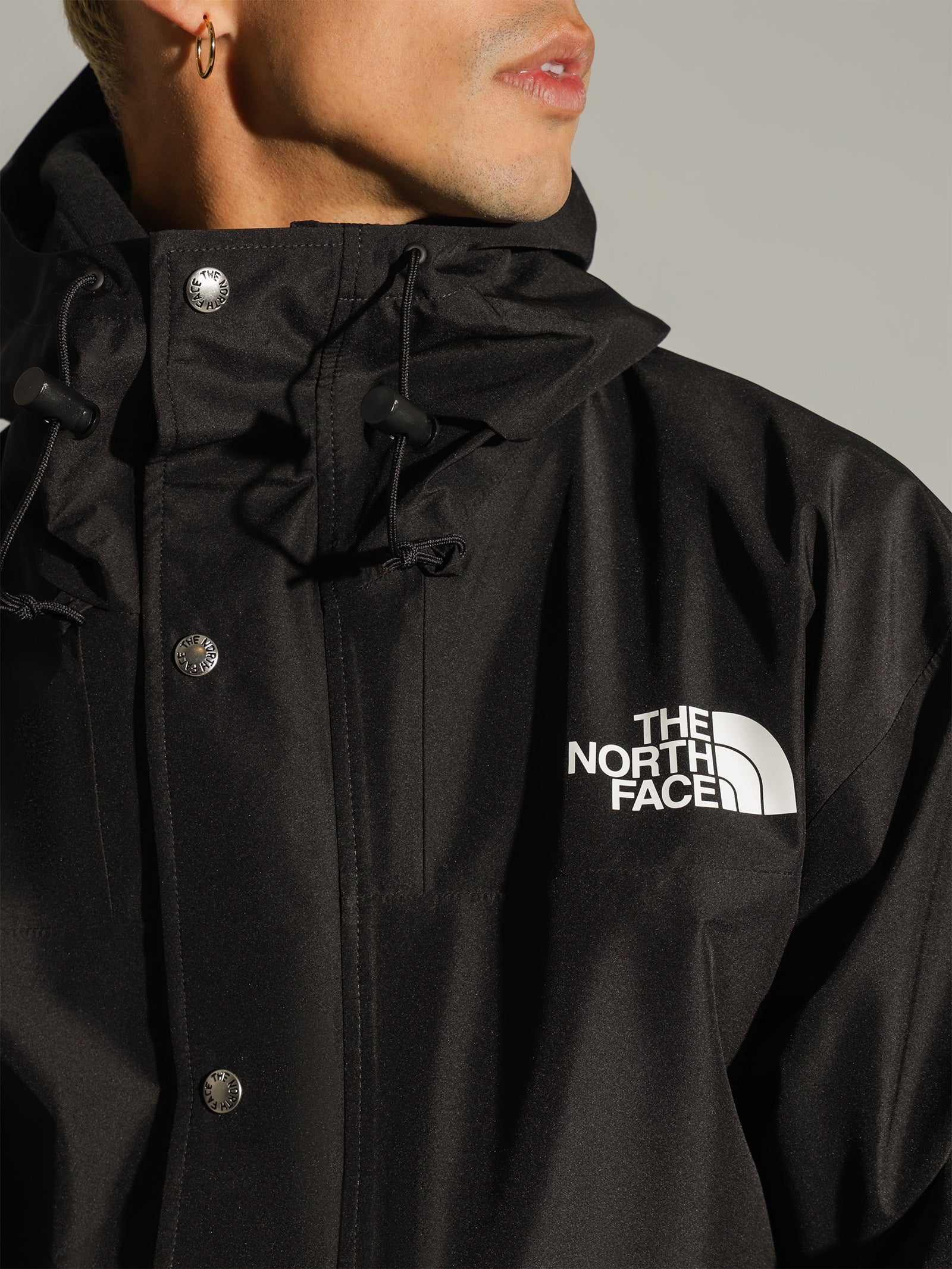 å Retro 1986 FUTURELIGHT Mountain Jacket in Black Black | Glue Store