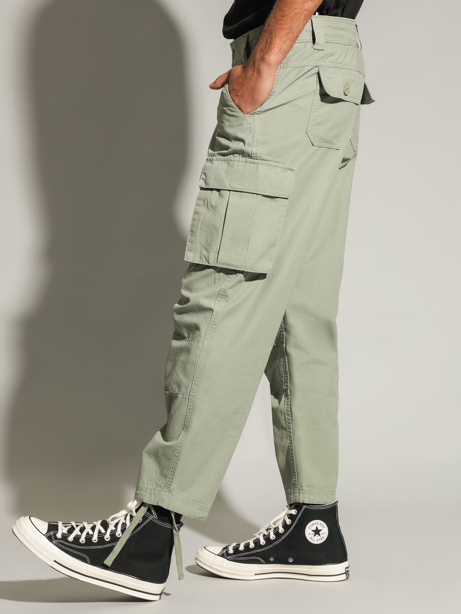 Wyatt Cargo Pants in Willow