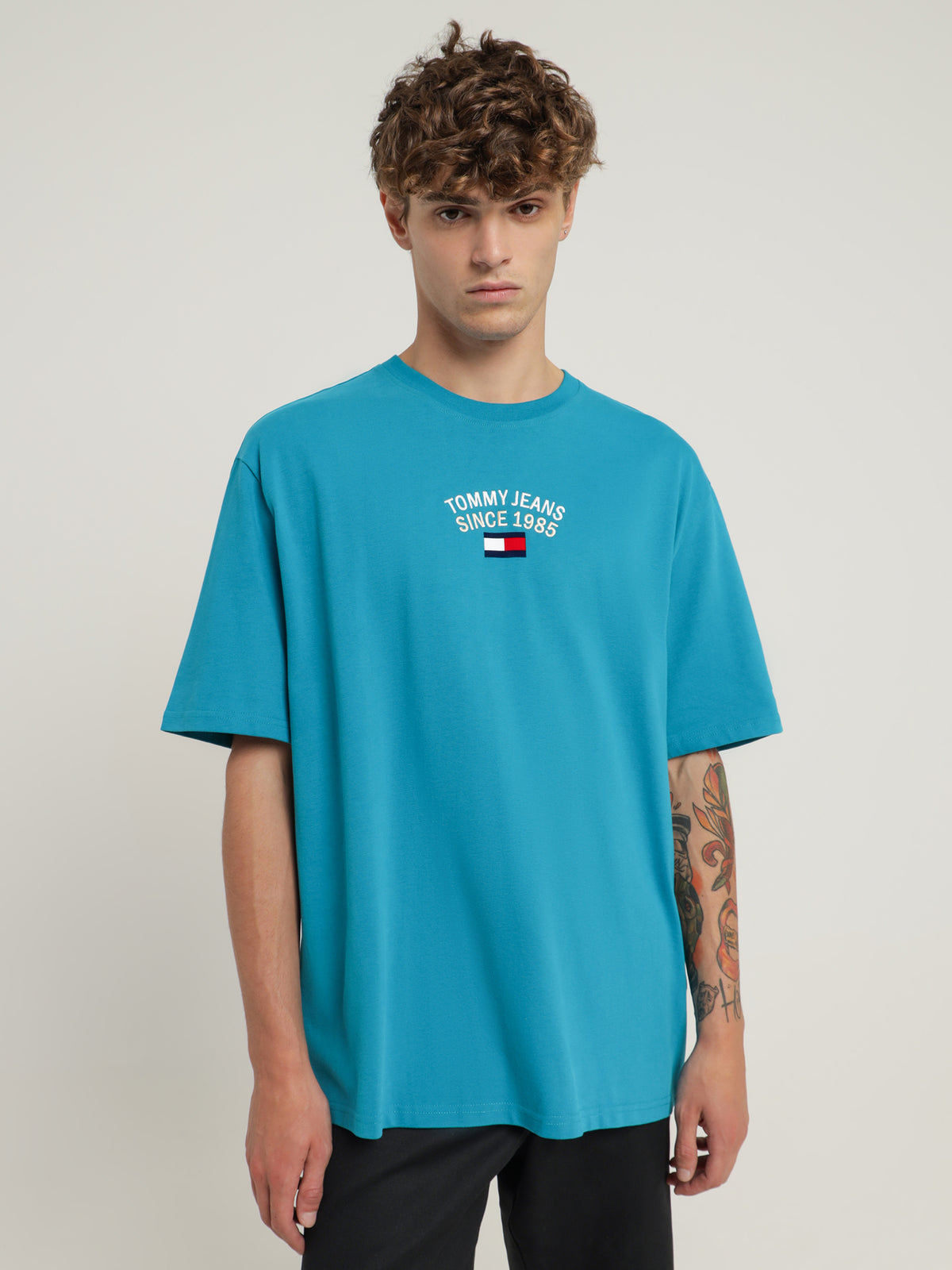 Tommy Hilfiger Timeless Arc T-Shirt in Teal | Teal