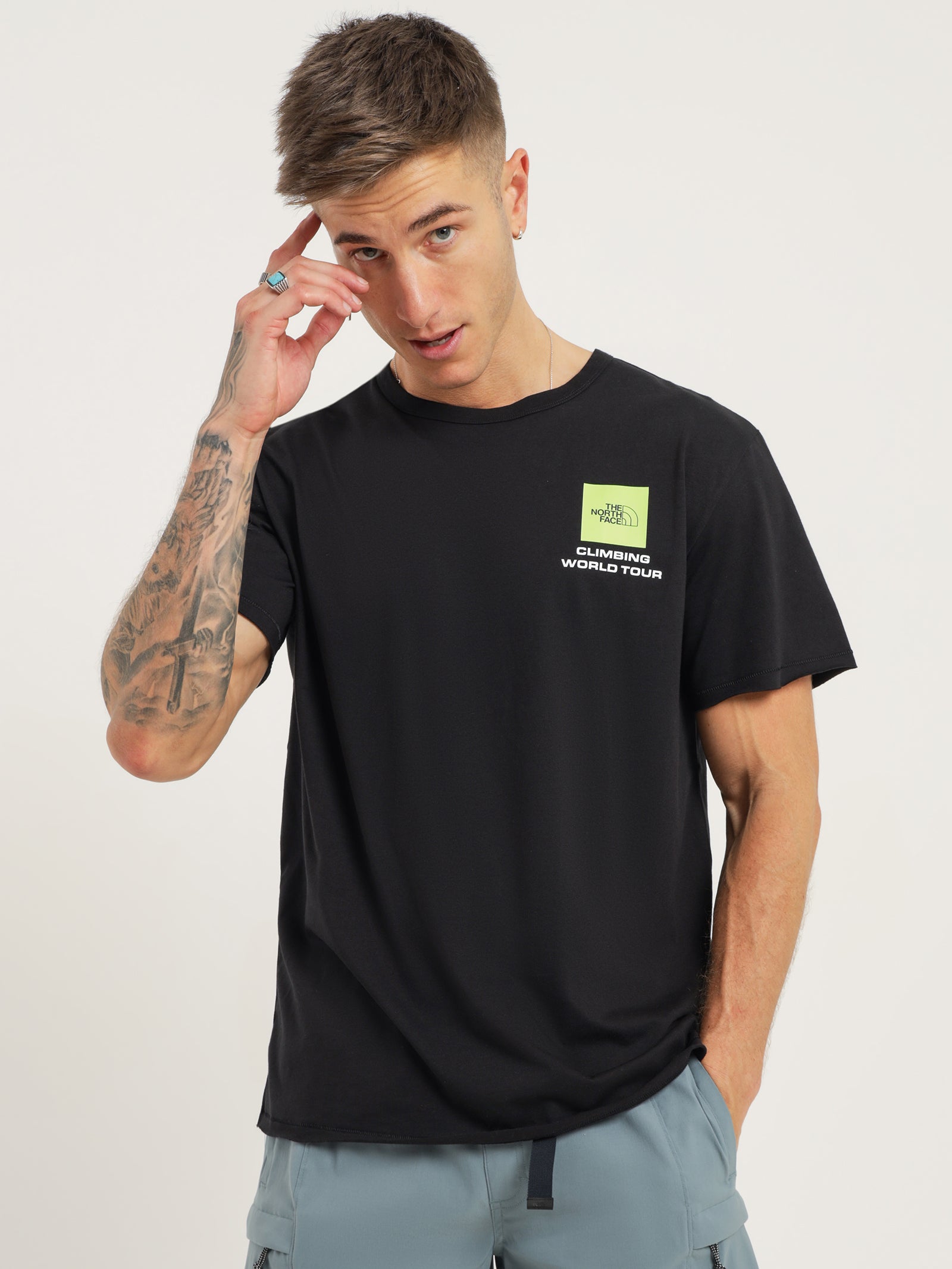 Short Sleeve Himalayan Bottle Source T-Shirt in Black