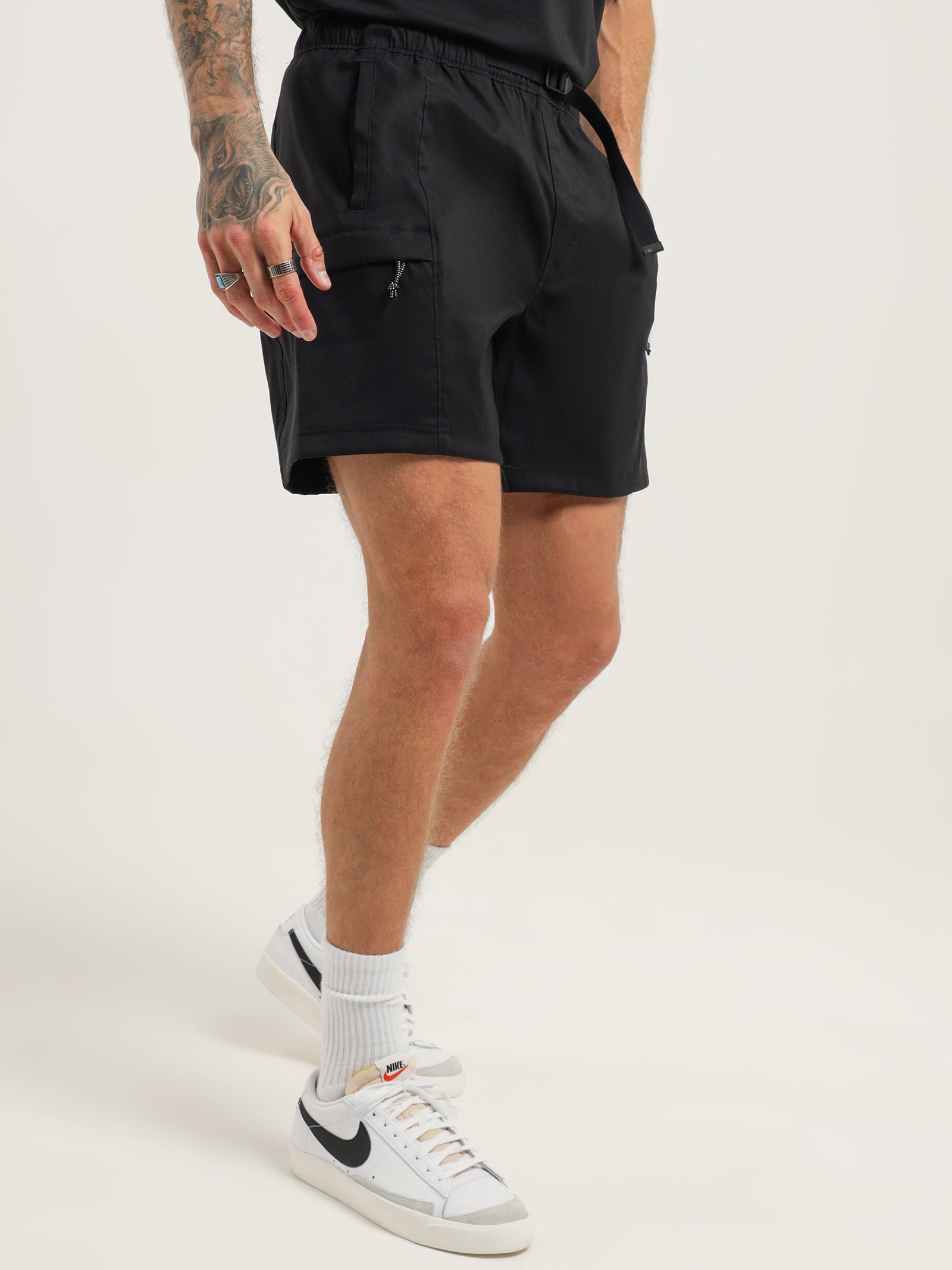 Class V Belted Short in Black