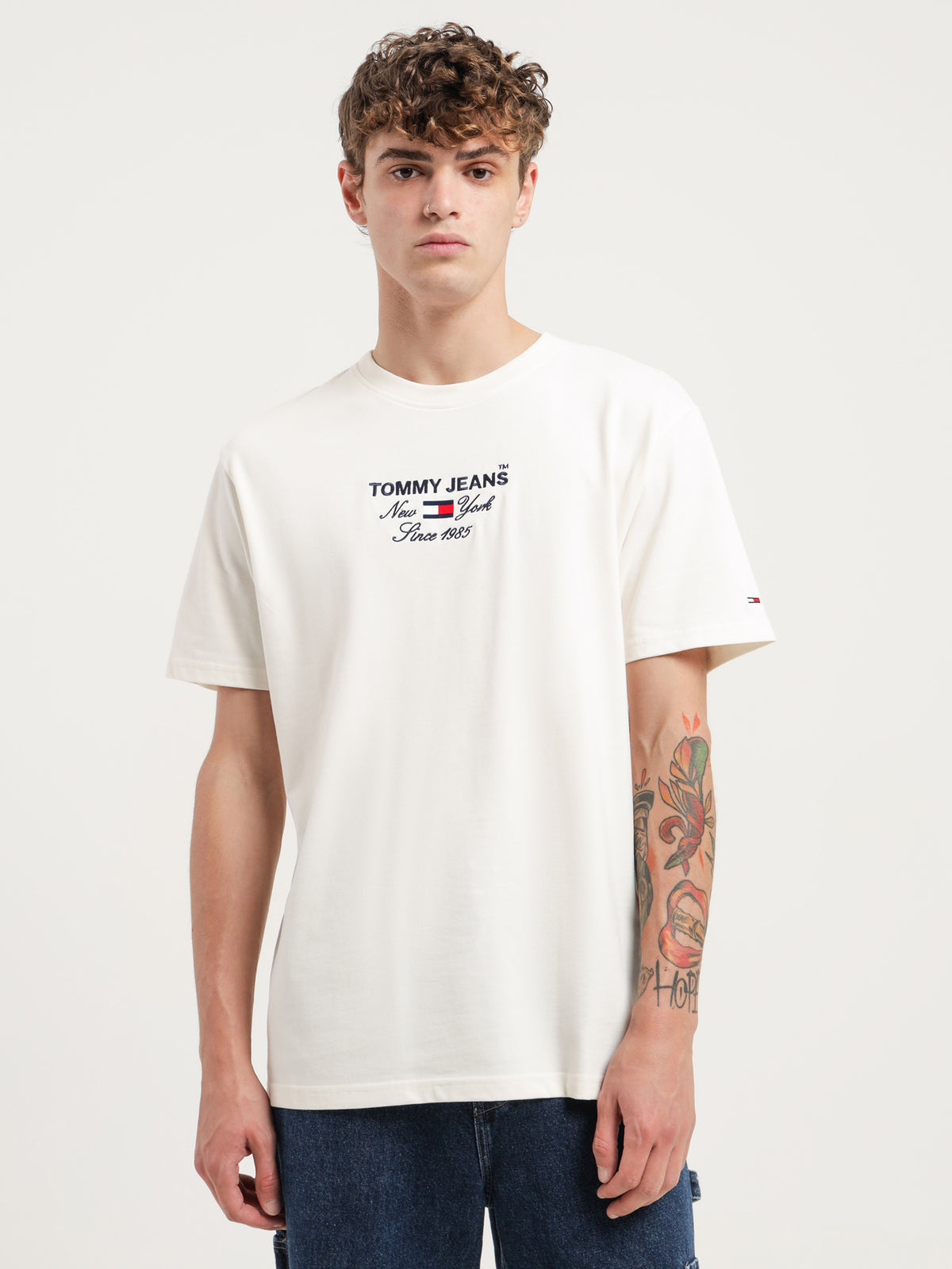 Tommy Hilfiger Timeless Font T-Shirt in Off White | Off White