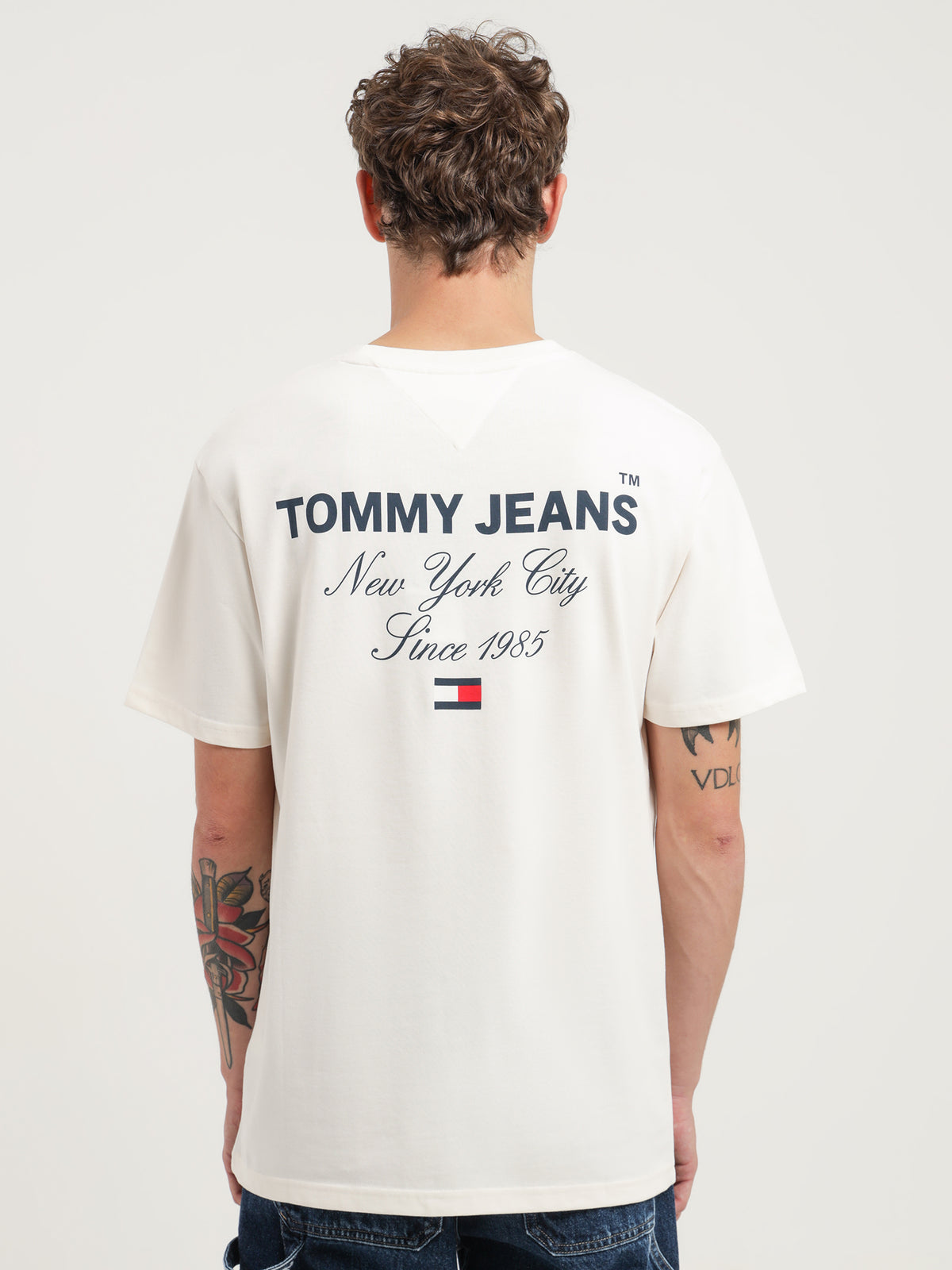 Tommy Hilfiger Timeless Font T-Shirt in Off White | Off White