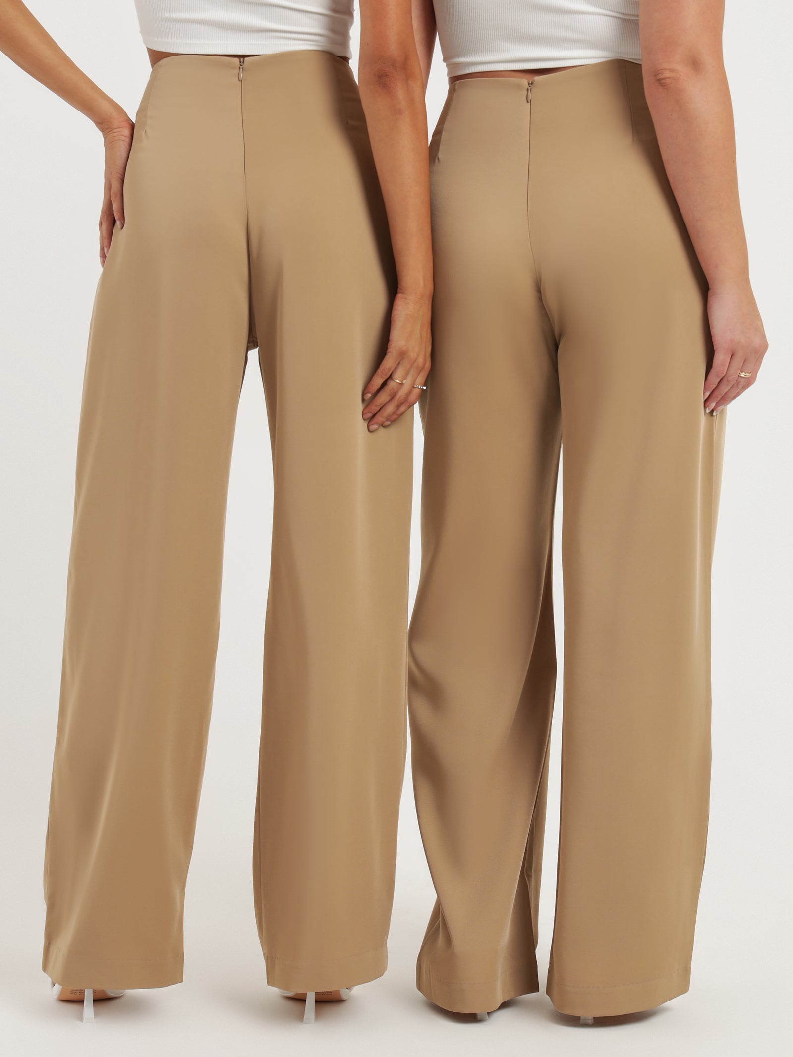 Avia Pants in Sand