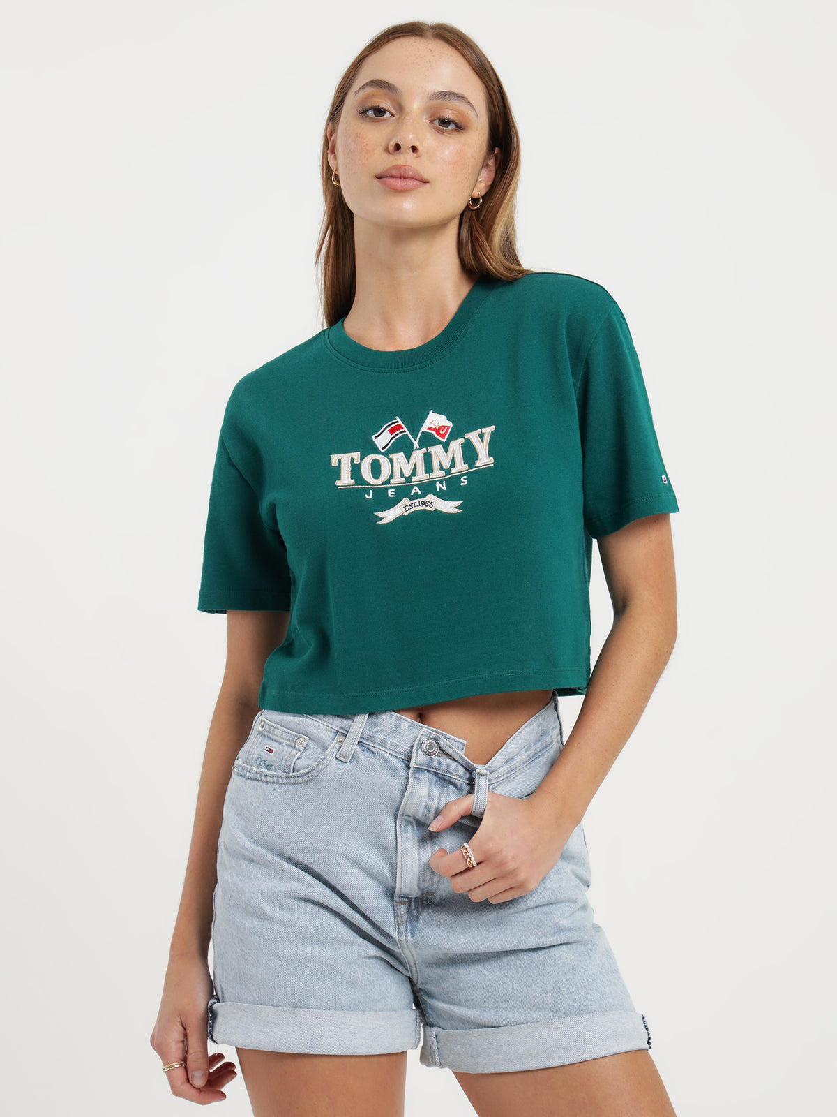 Tommy Hilfiger Super Crop T-Shirt in Dark Turf Green | Dark Green