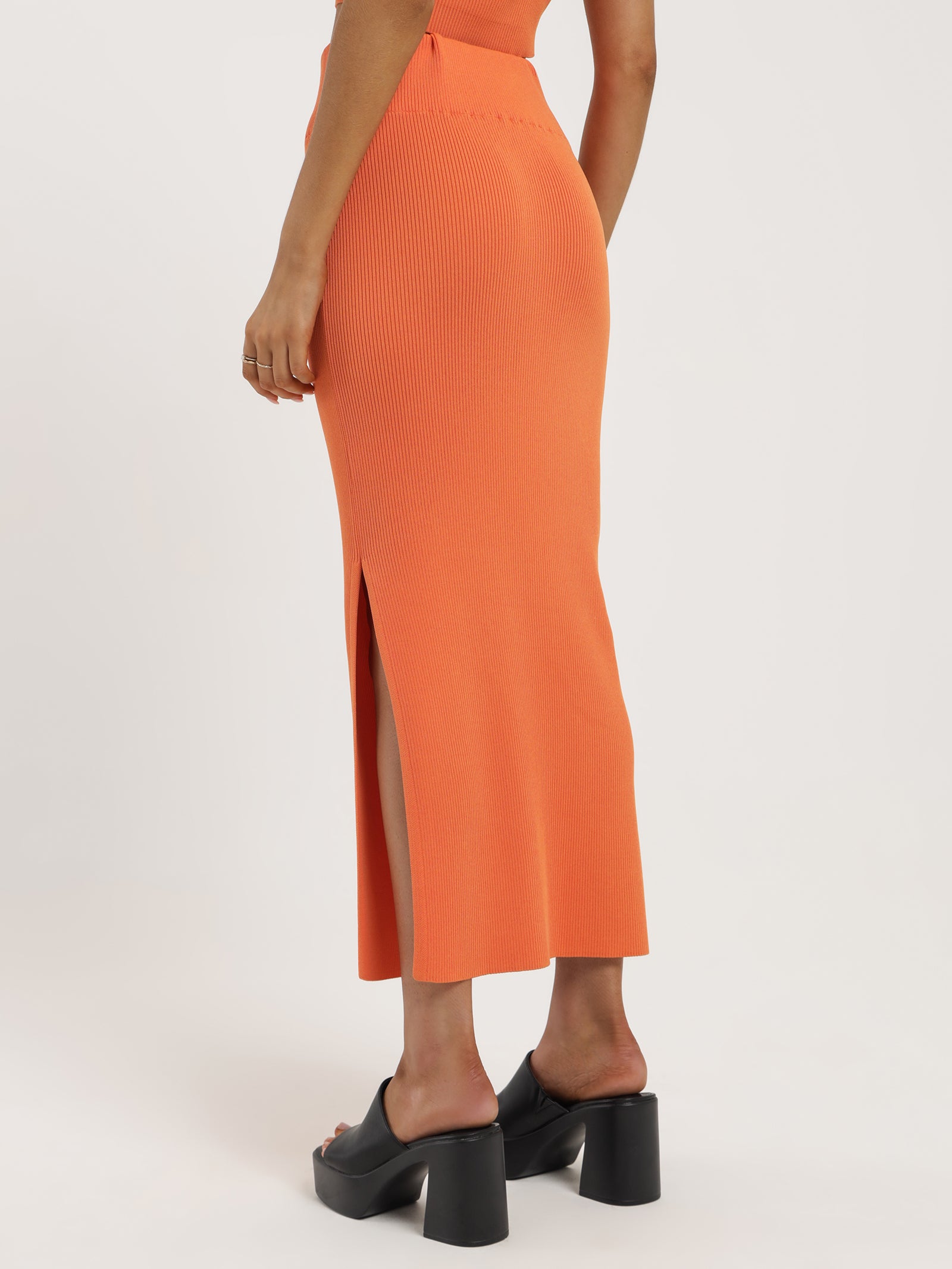 Orange knit midi clearance skirt