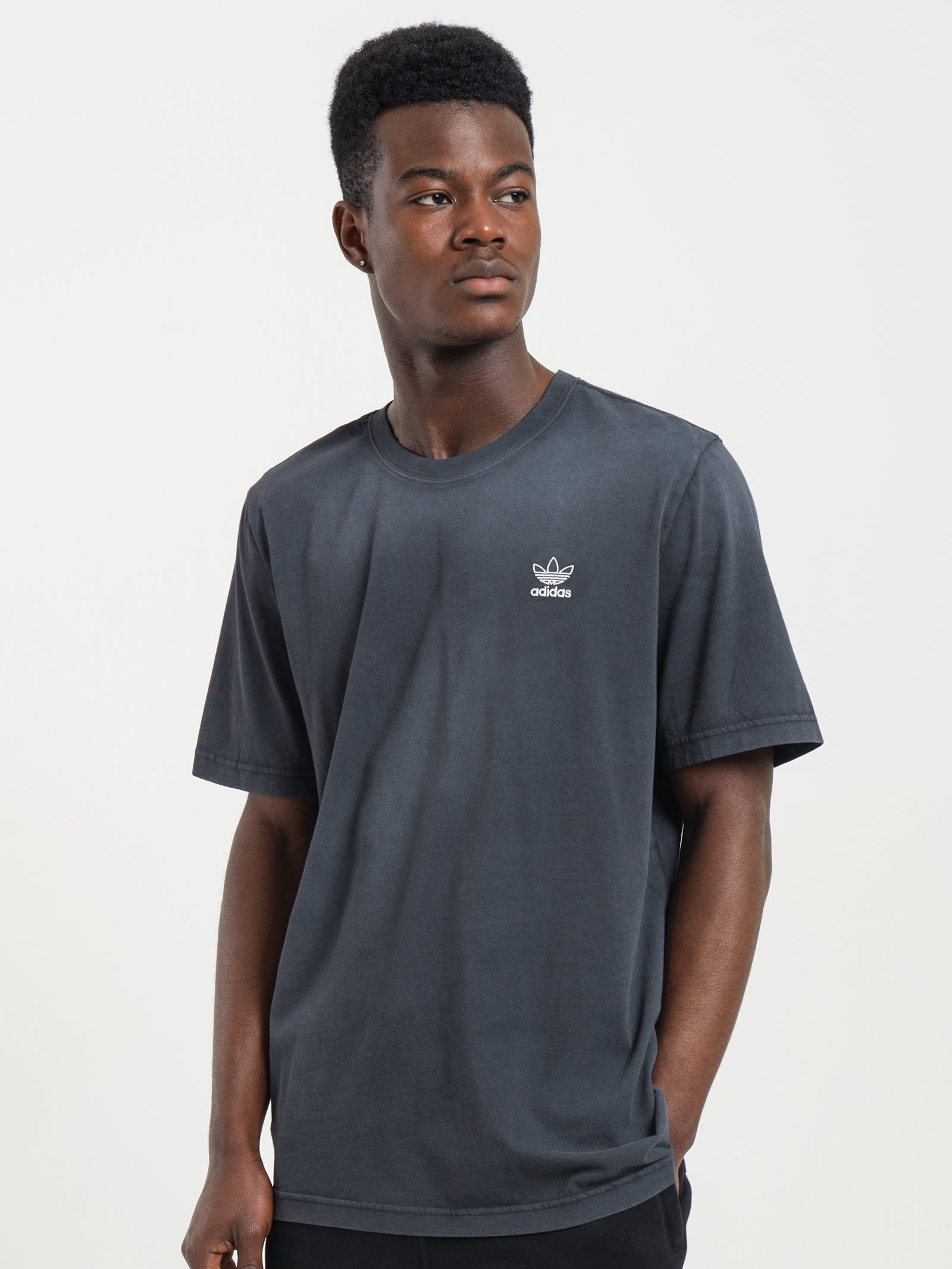 Essentials+ Dye T-Shirt in Charcoal