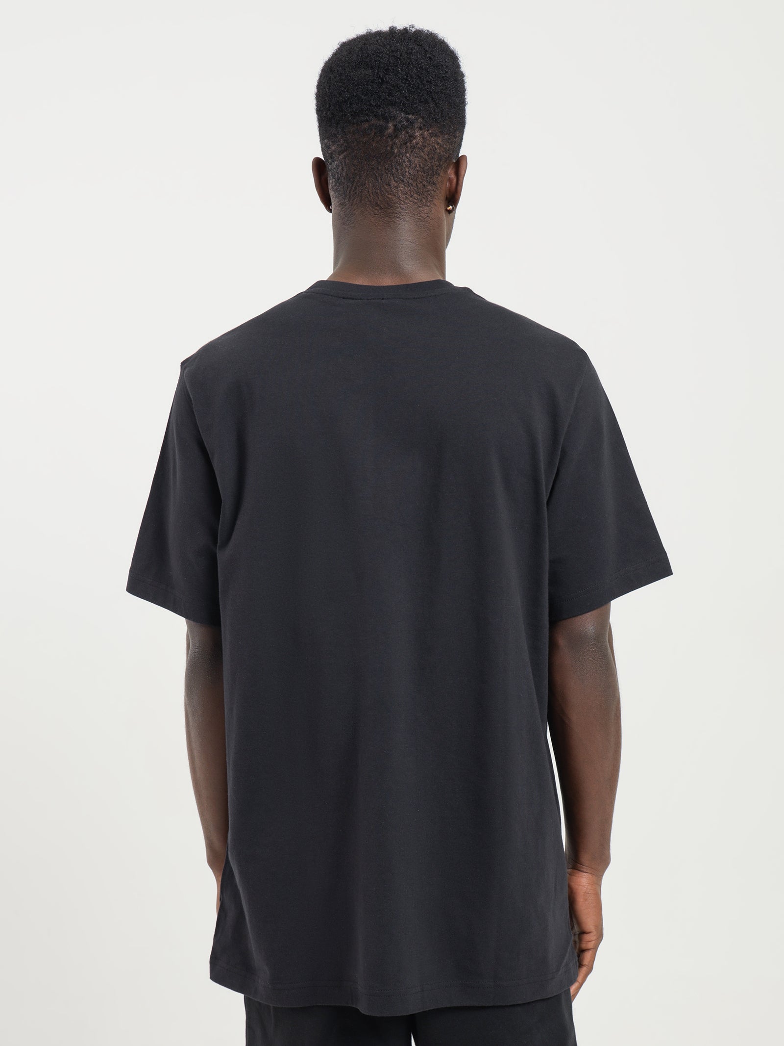 Reveal Essentials T-Shirt in Black