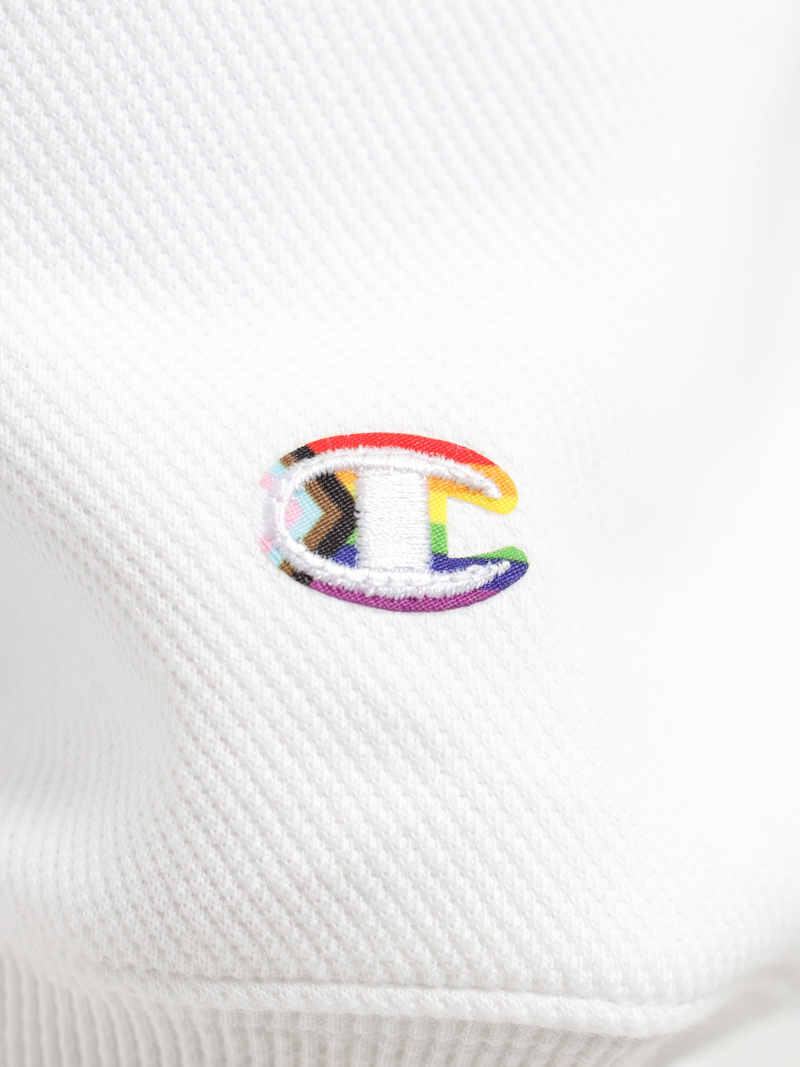 Lifestyle Jacquard Pride Crew in White