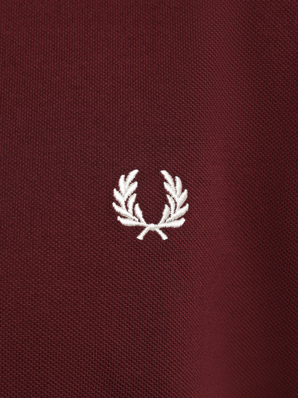 M6000 Tennis Slim-Fit Polo Shirt in Oxblood Red & Evru | Glue Store