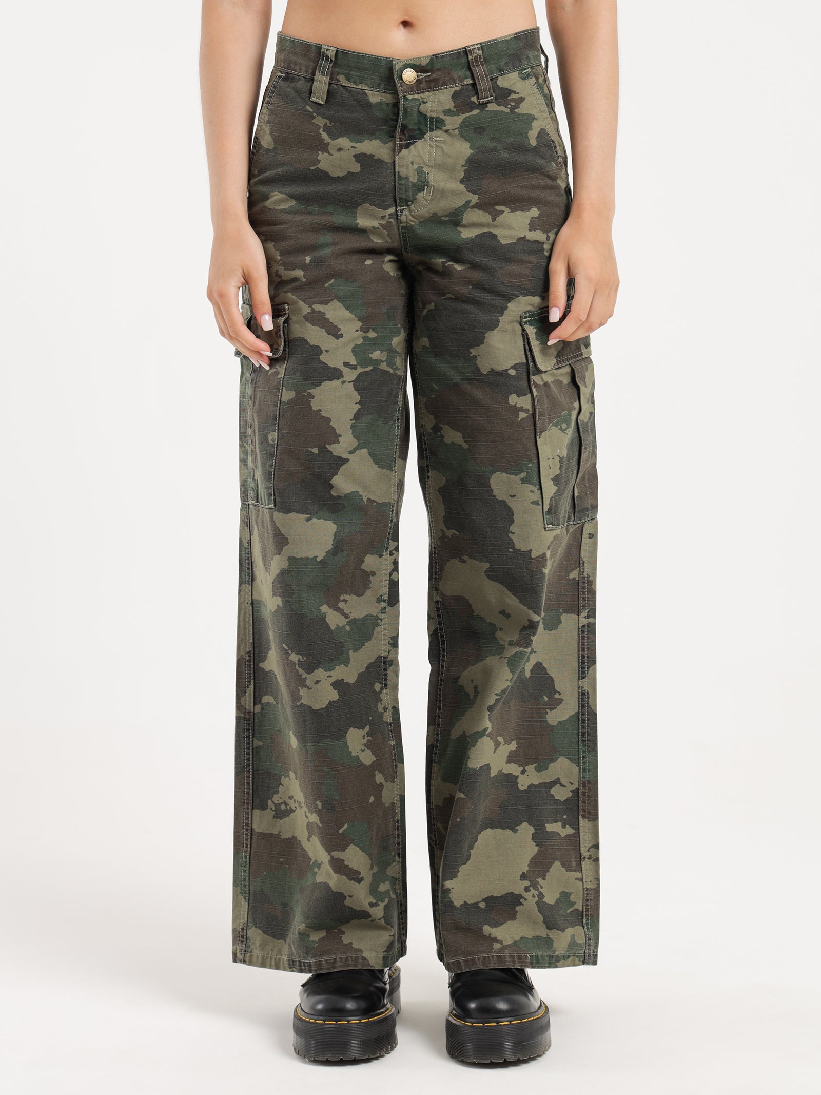 Union Hugger Pants in Camo