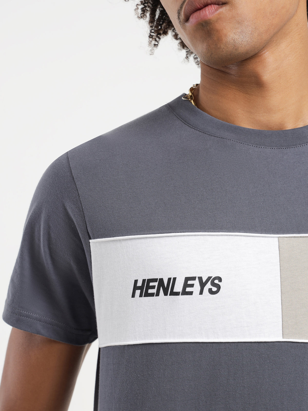 Henleys Signature T-Shirt in Slate | Slate