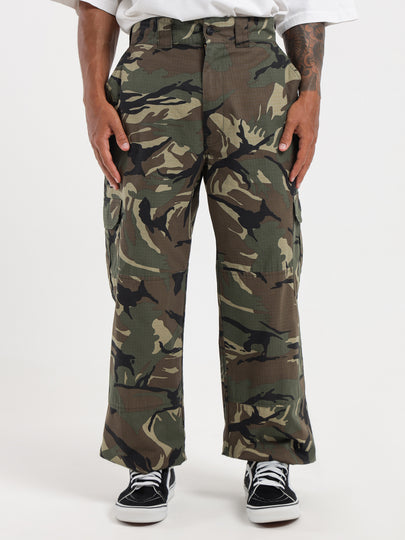 Transporter Pants in Camouflage