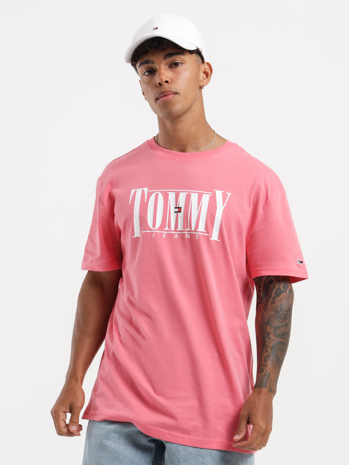 Tommy Hilfiger Classic Essentials T-Shirt in Pink | Pink