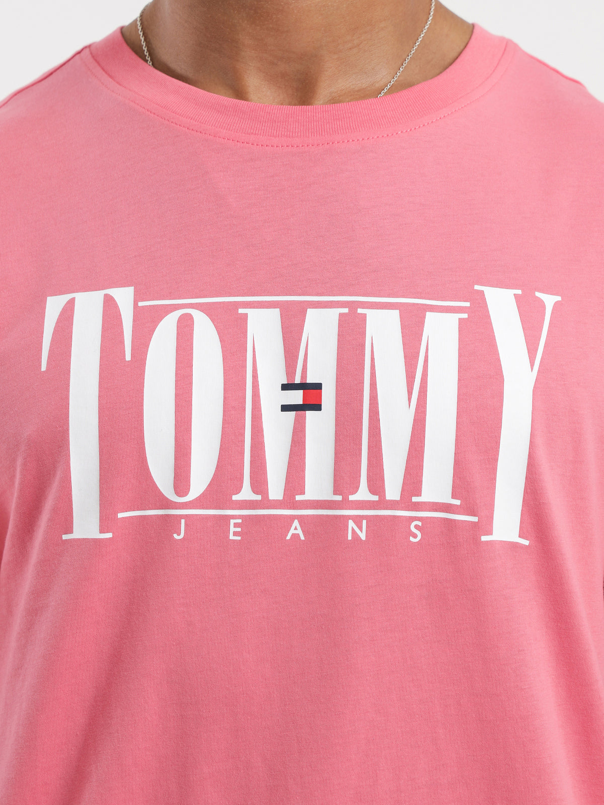 Tommy Hilfiger Classic Essentials T-Shirt in Pink | Pink