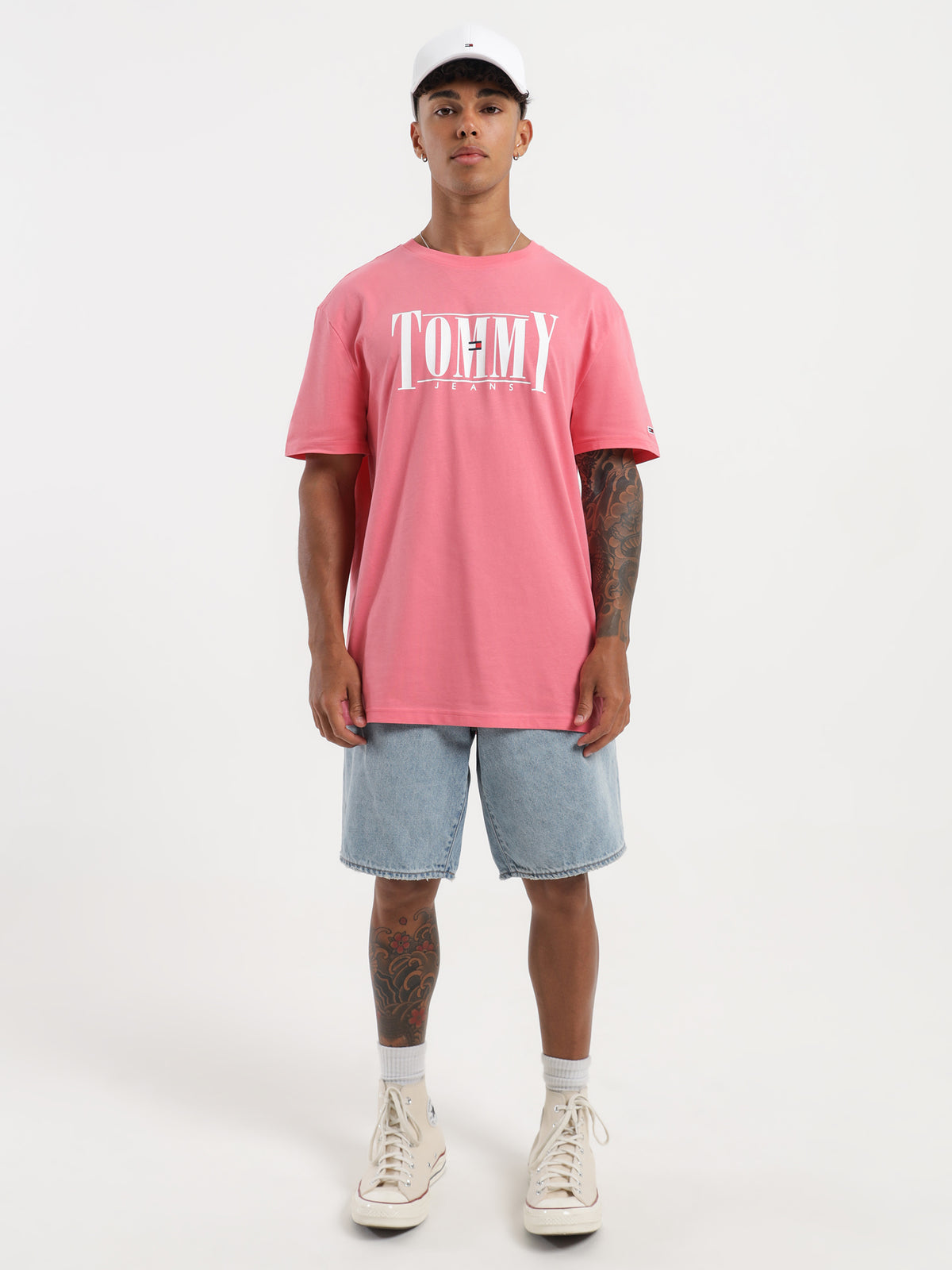 Tommy Hilfiger Classic Essentials T-Shirt in Pink | Pink