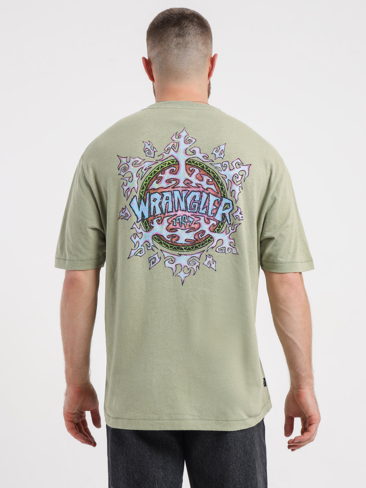 Wrangler Tide Wire T-Shirt in Tea Leaves | Tea Leaves