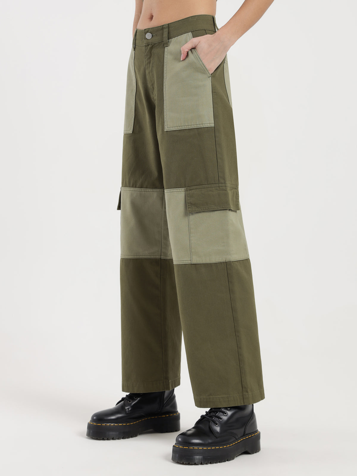 Beyond Her Bronte Low Rise Cargo Pants in 2-Tone Khaki Green | 2 Tone Khaki