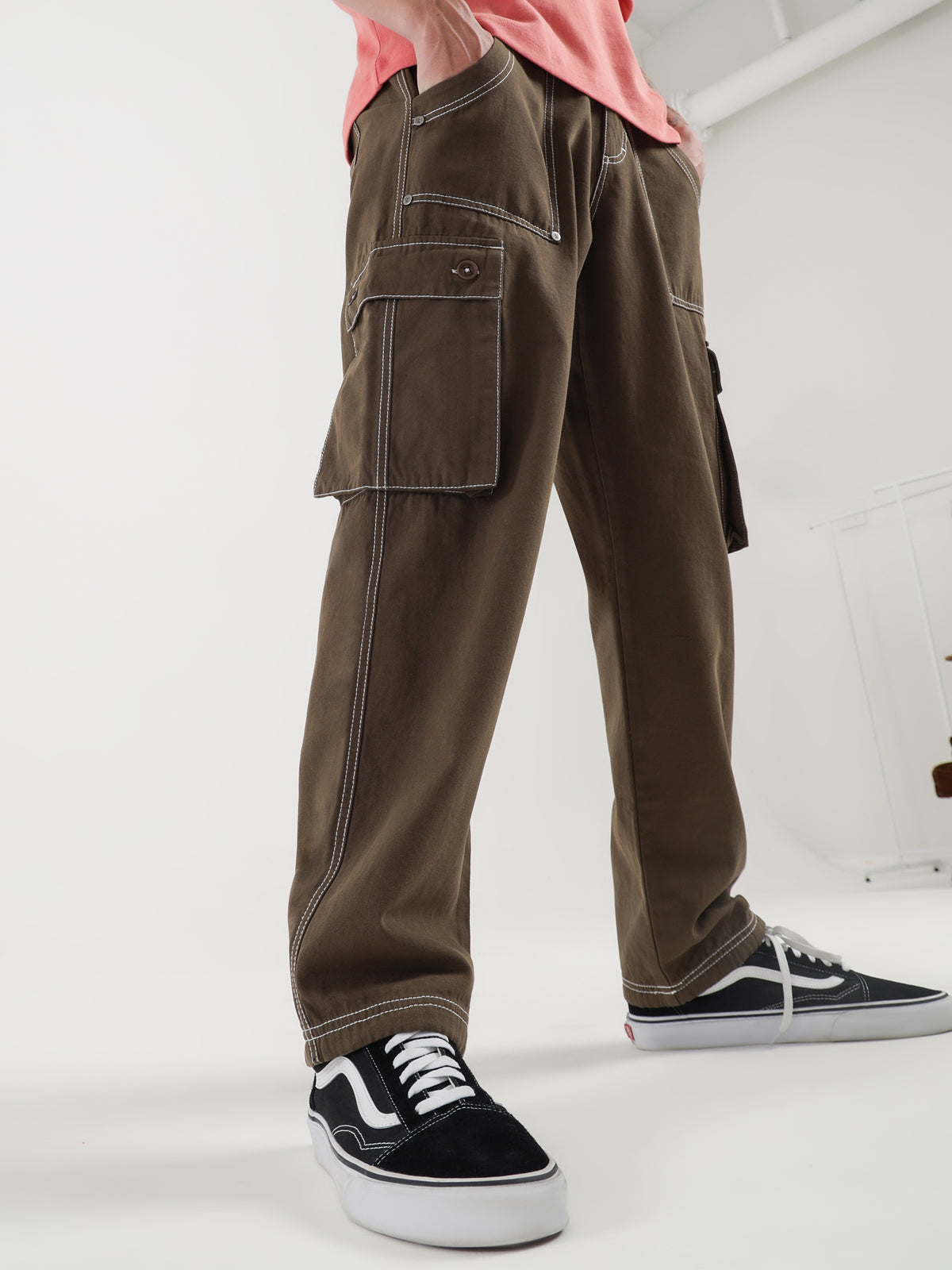 Weekend Cartel Syndicate Cargo Pants in Chocolate | Chocolate