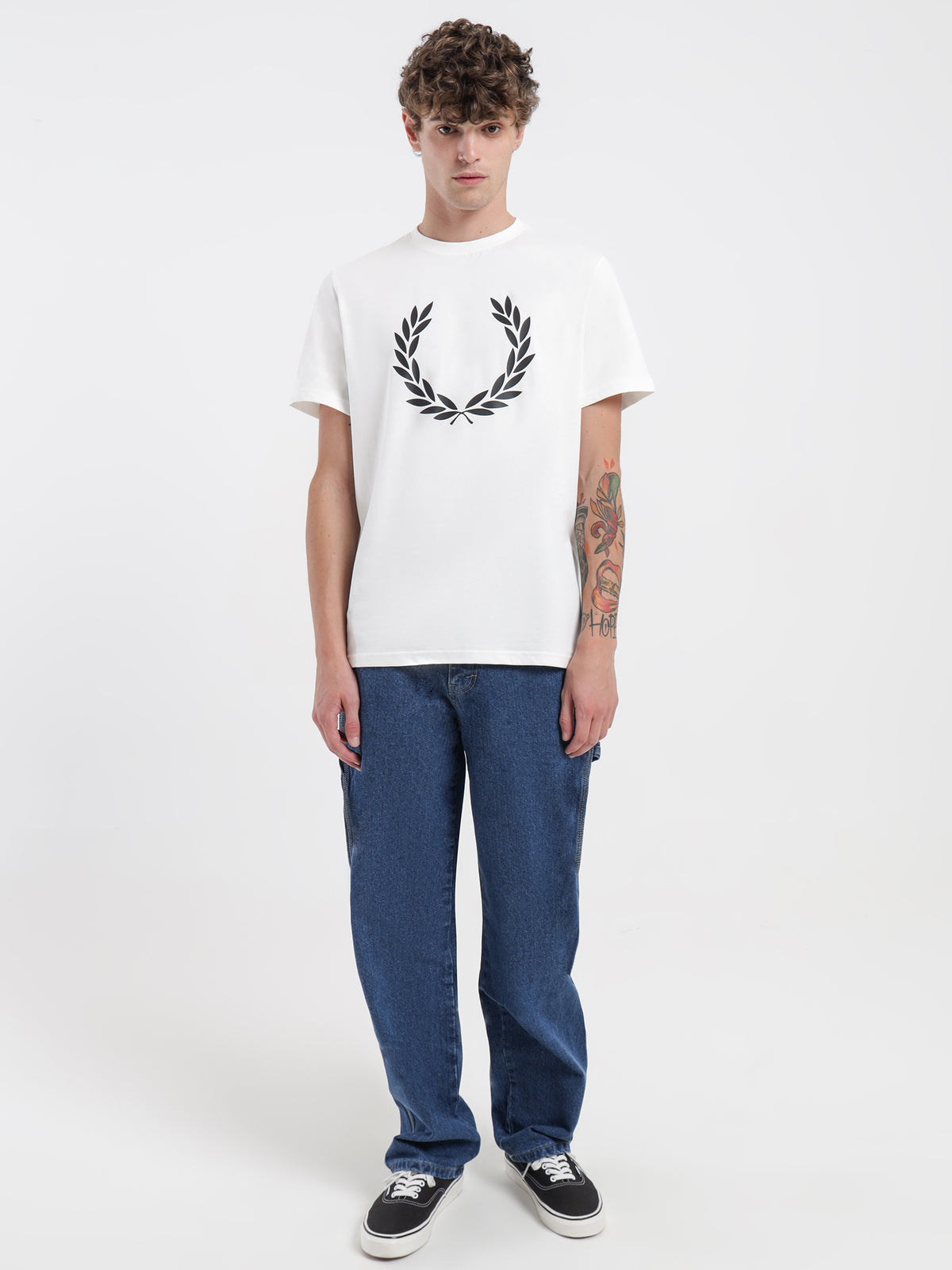 Fred Perry Laurel Wreath T-Shirt in White | White