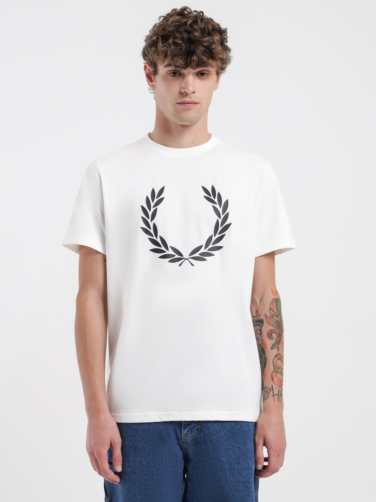 Fred Perry Laurel Wreath T-Shirt in White | White