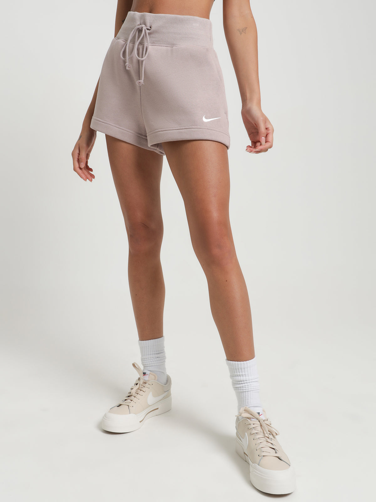 Sportswear Phoenix Fleece Highrise Shorts in Glue Store Taupe Diffused 