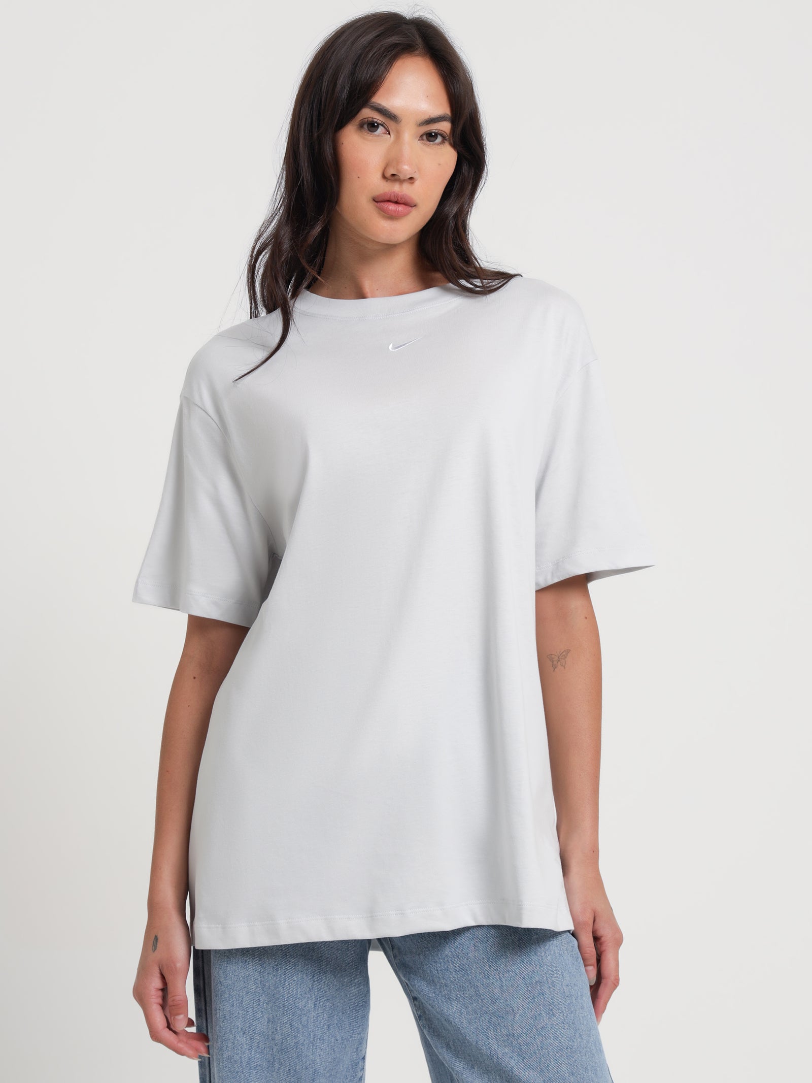 Nike Sportswear Essential T-Shirt in Off White Off white | Glue Store